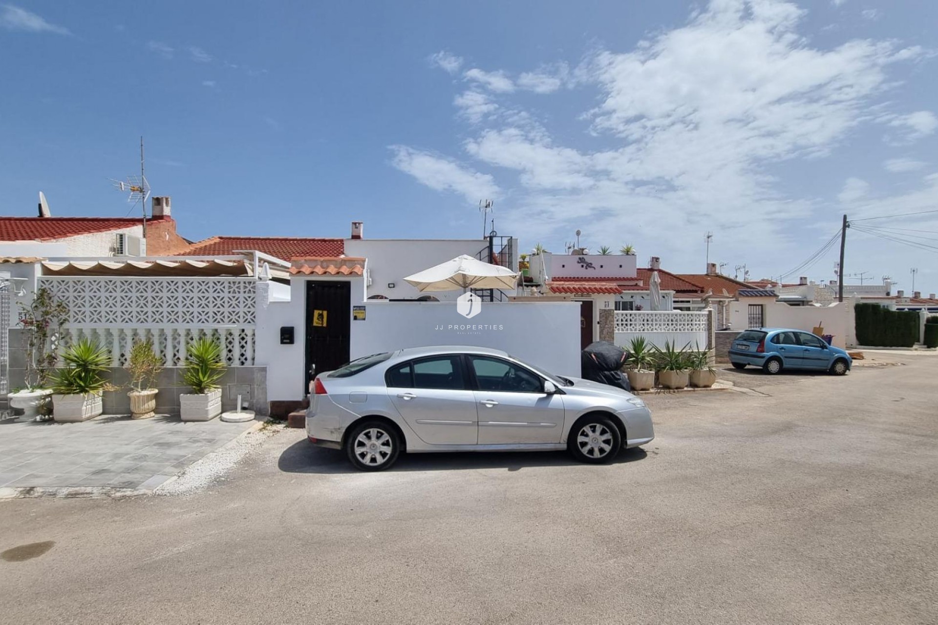 Z drugiej ręki - Bungalow -
Torrevieja - La Siesta - El Salado - Torreta