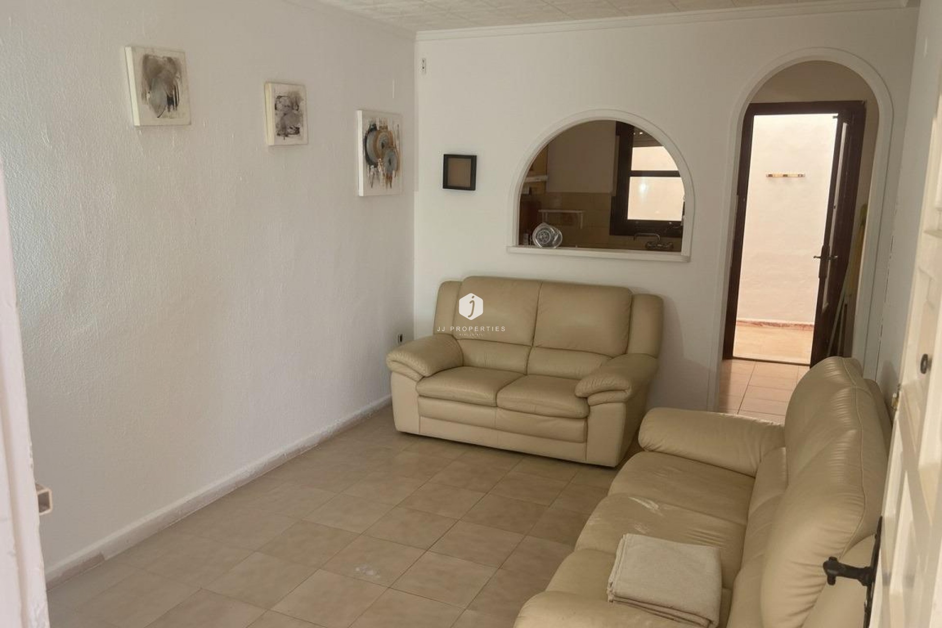 Z drugiej ręki - Bungalow -
Torrevieja - La Siesta - El Salado - Torreta