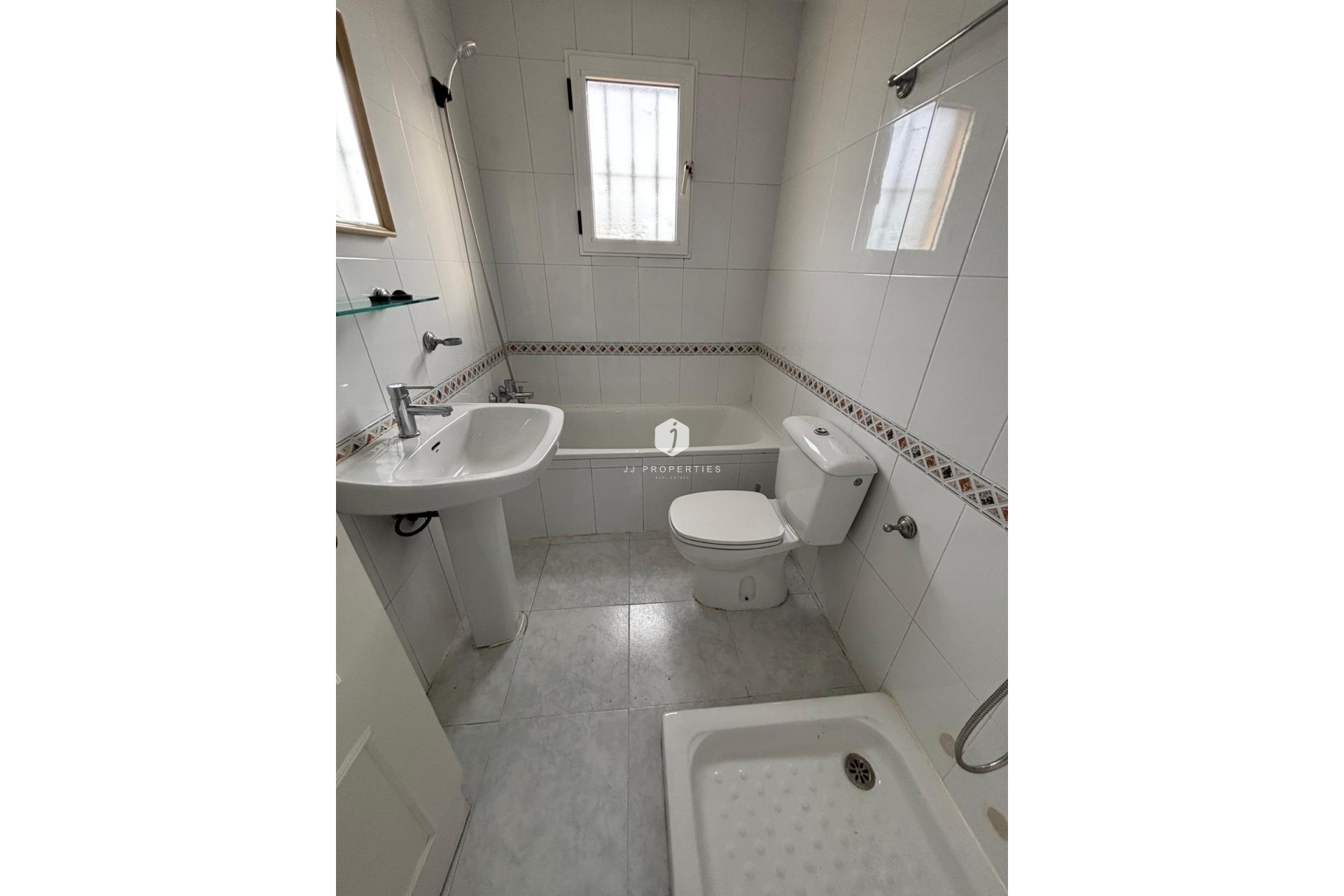 Z drugiej ręki - Bungalow -
Torrevieja - La Siesta - El Salado - Torreta