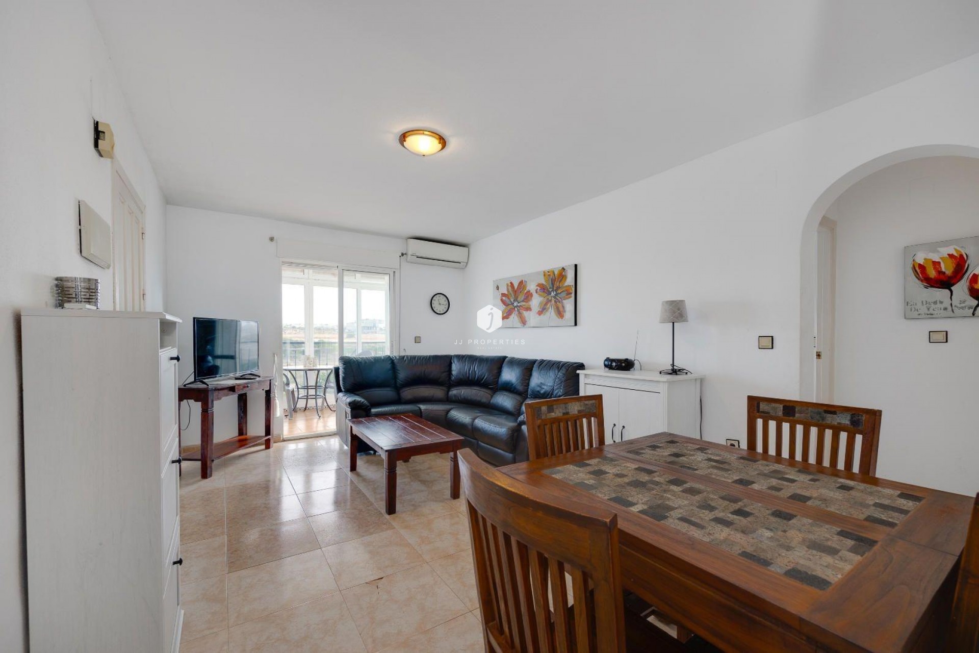 Z drugiej ręki - Bungalow -
Torrevieja - La Siesta - El Salado - Torreta