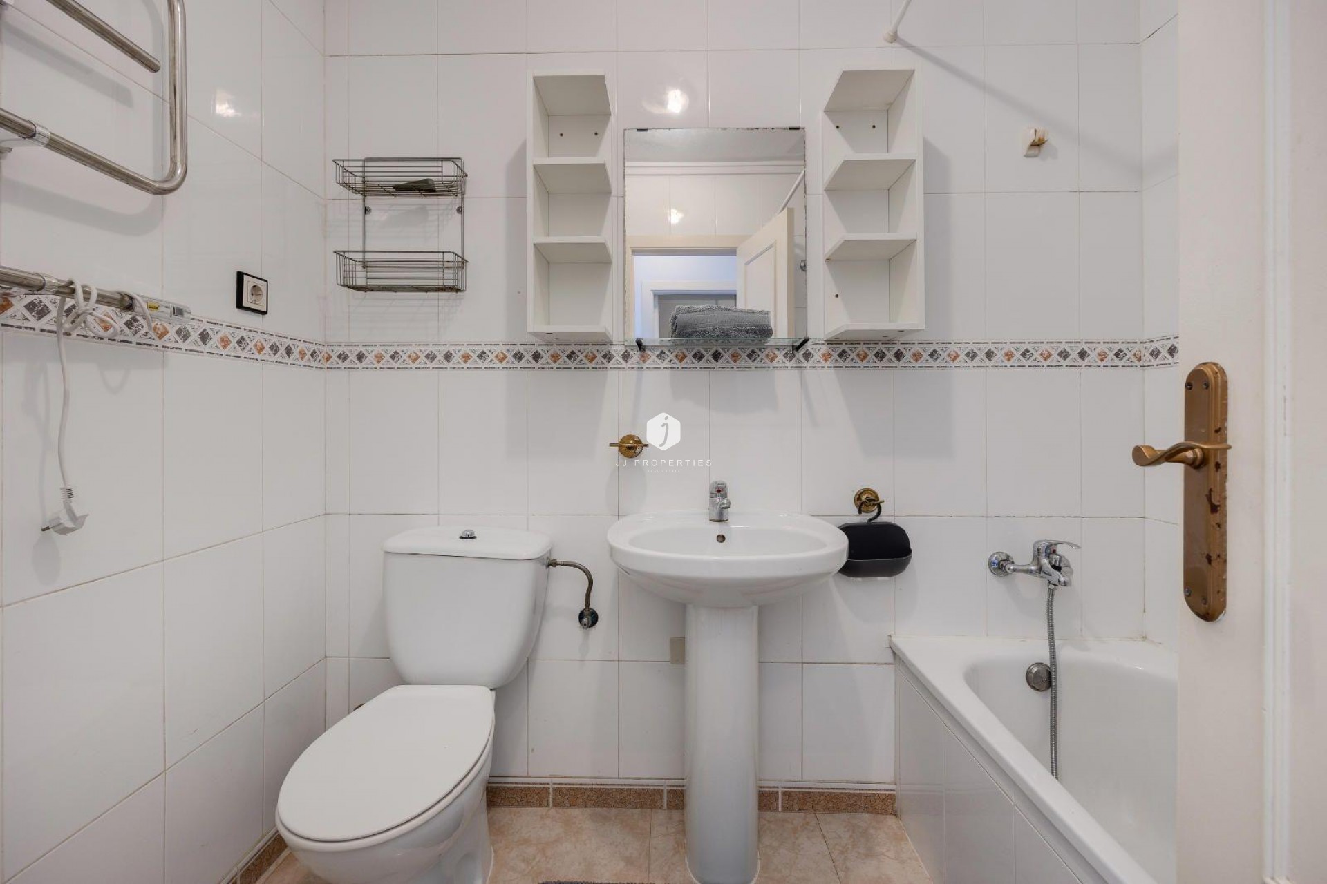 Z drugiej ręki - Bungalow -
Torrevieja - La Siesta - El Salado - Torreta