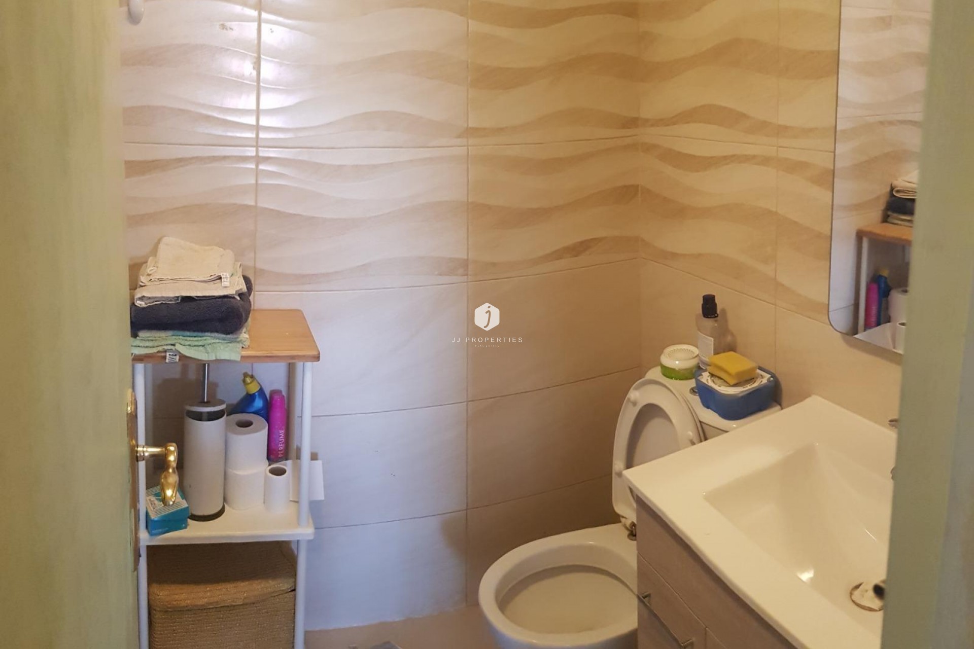 Z drugiej ręki - Bungalow -
Torrevieja - La siesta