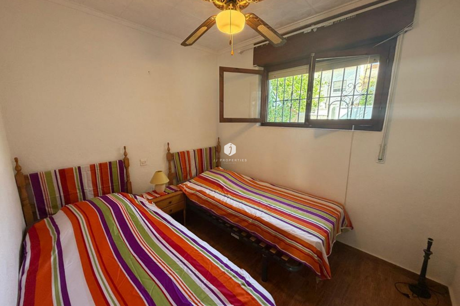 Z drugiej ręki - Bungalow -
Torrevieja - LA TORRETAS