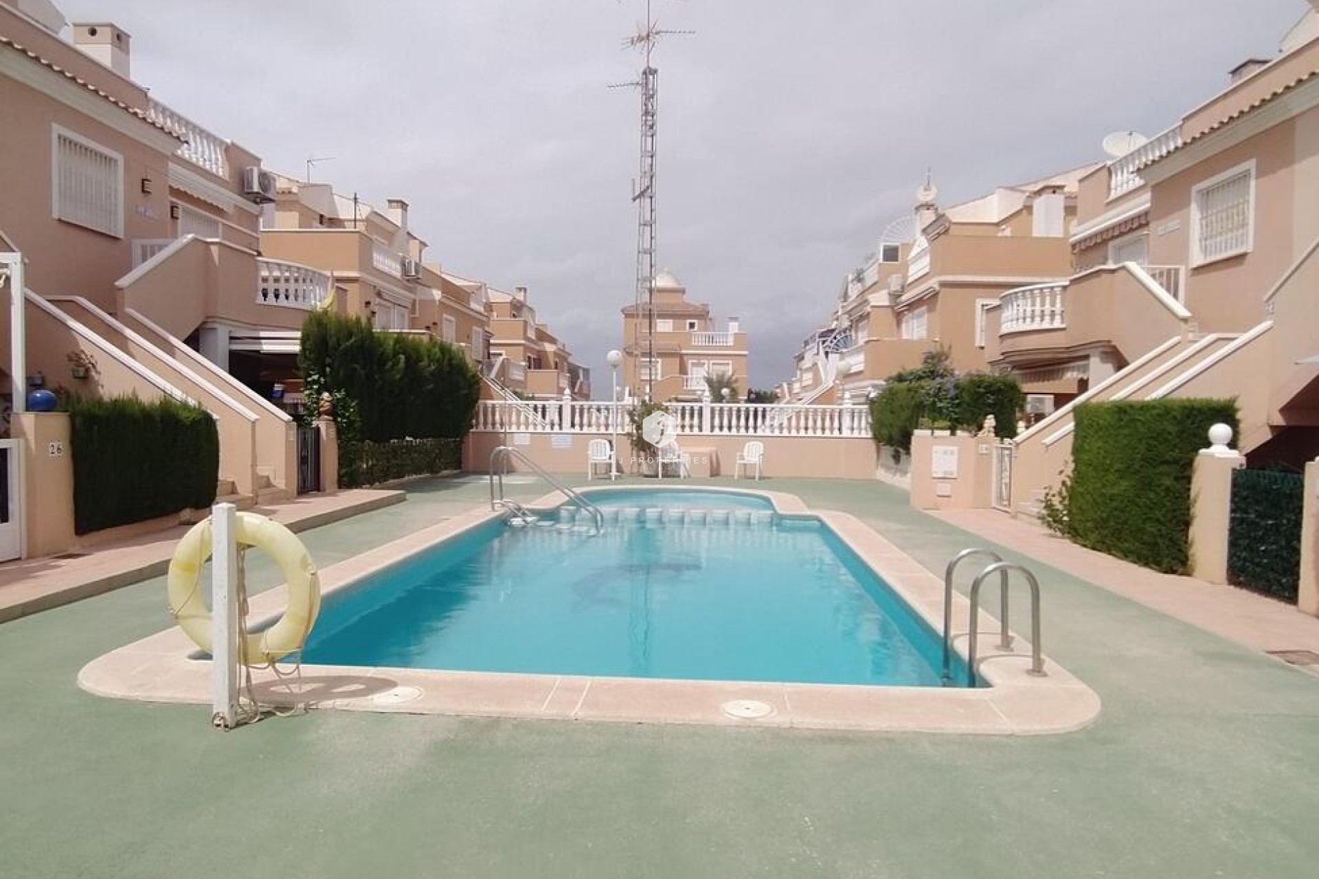Z drugiej ręki - Bungalow -
Torrevieja - LA VELETA MAR AZUL