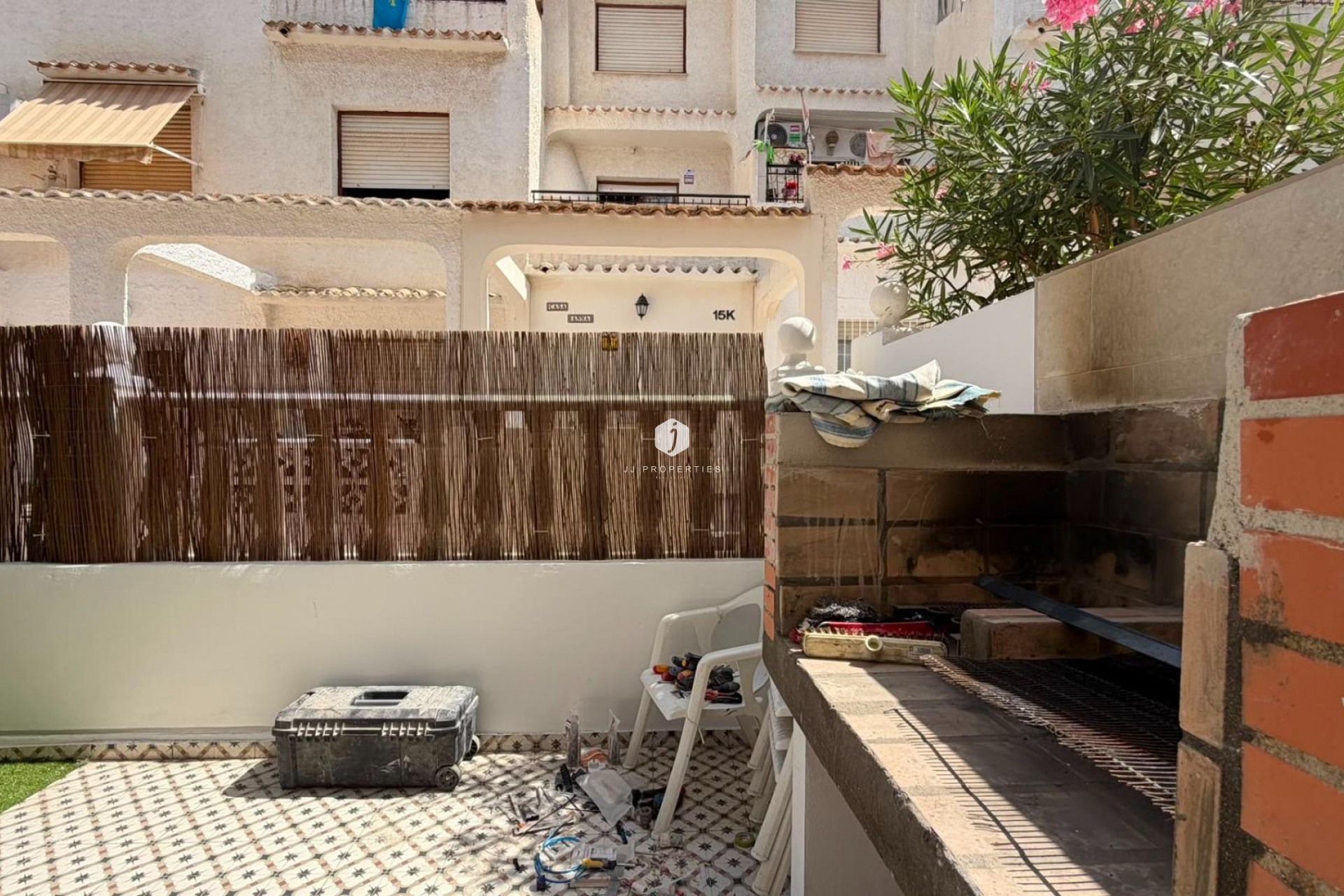 Z drugiej ręki - Bungalow -
Torrevieja - La veleta