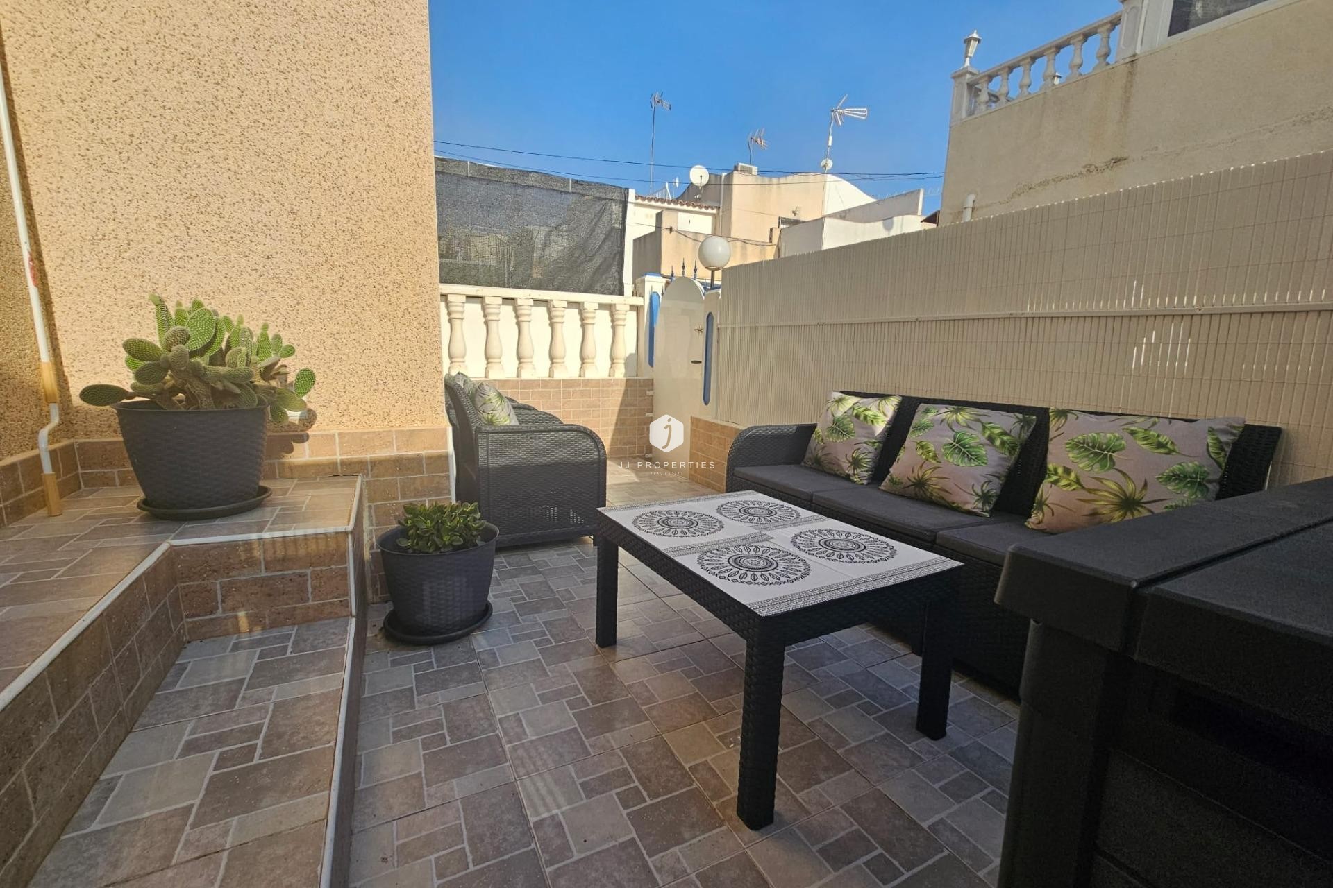 Z drugiej ręki - Bungalow -
Torrevieja - Lago Jardin