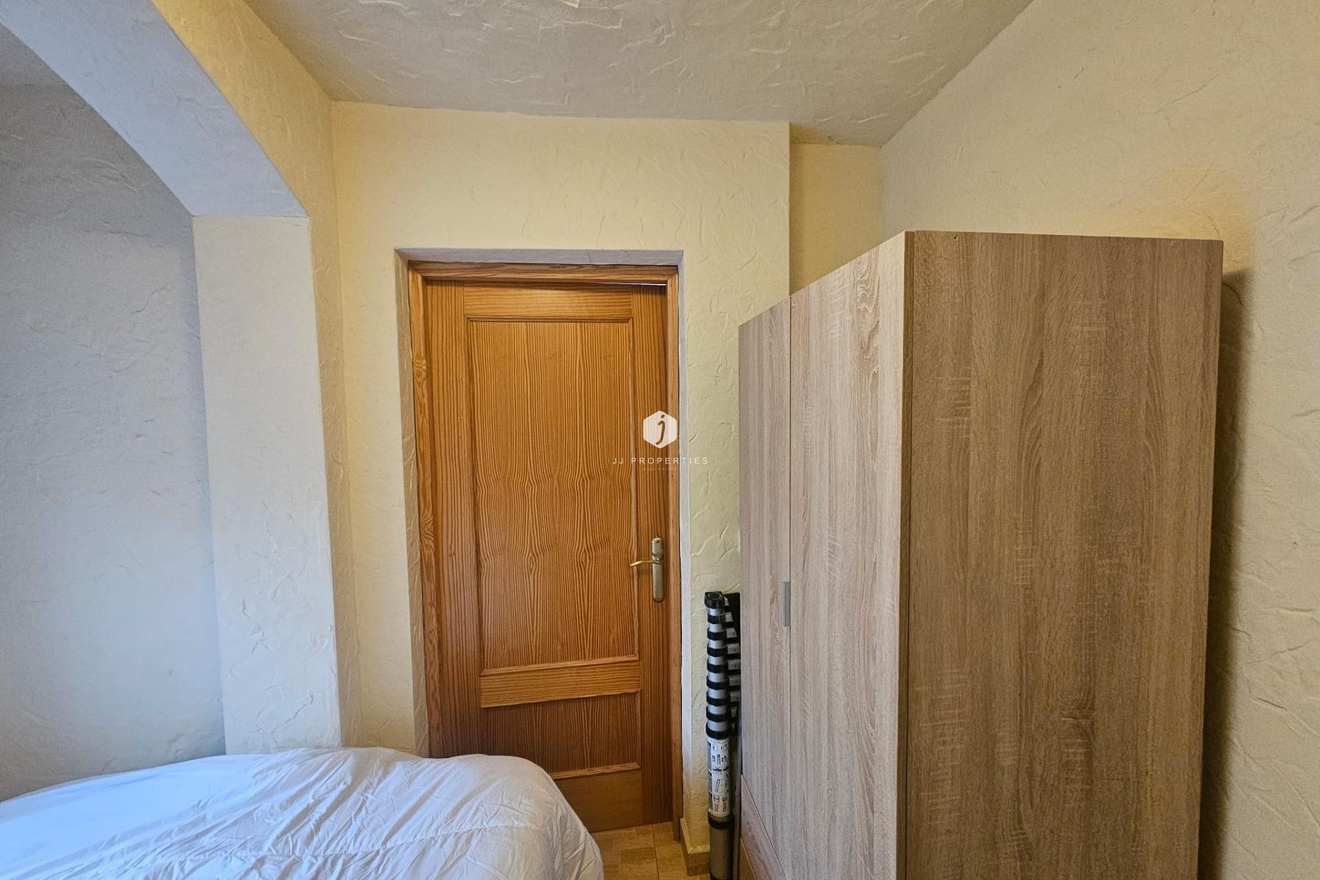 Z drugiej ręki - Bungalow -
Torrevieja - Lago Jardin