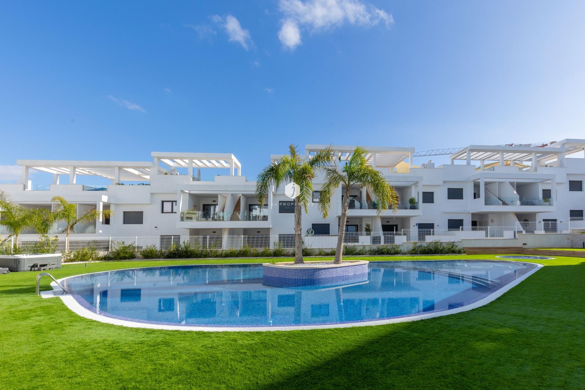 Z drugiej ręki - Bungalow -
Torrevieja - Los Balcones - Los Altos del Edén