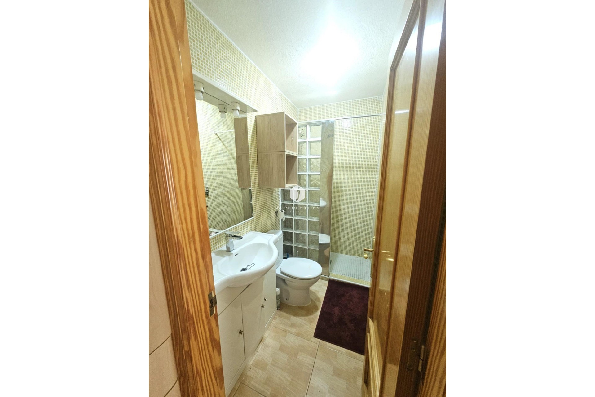 Z drugiej ręki - Bungalow -
Torrevieja - Los Balcones