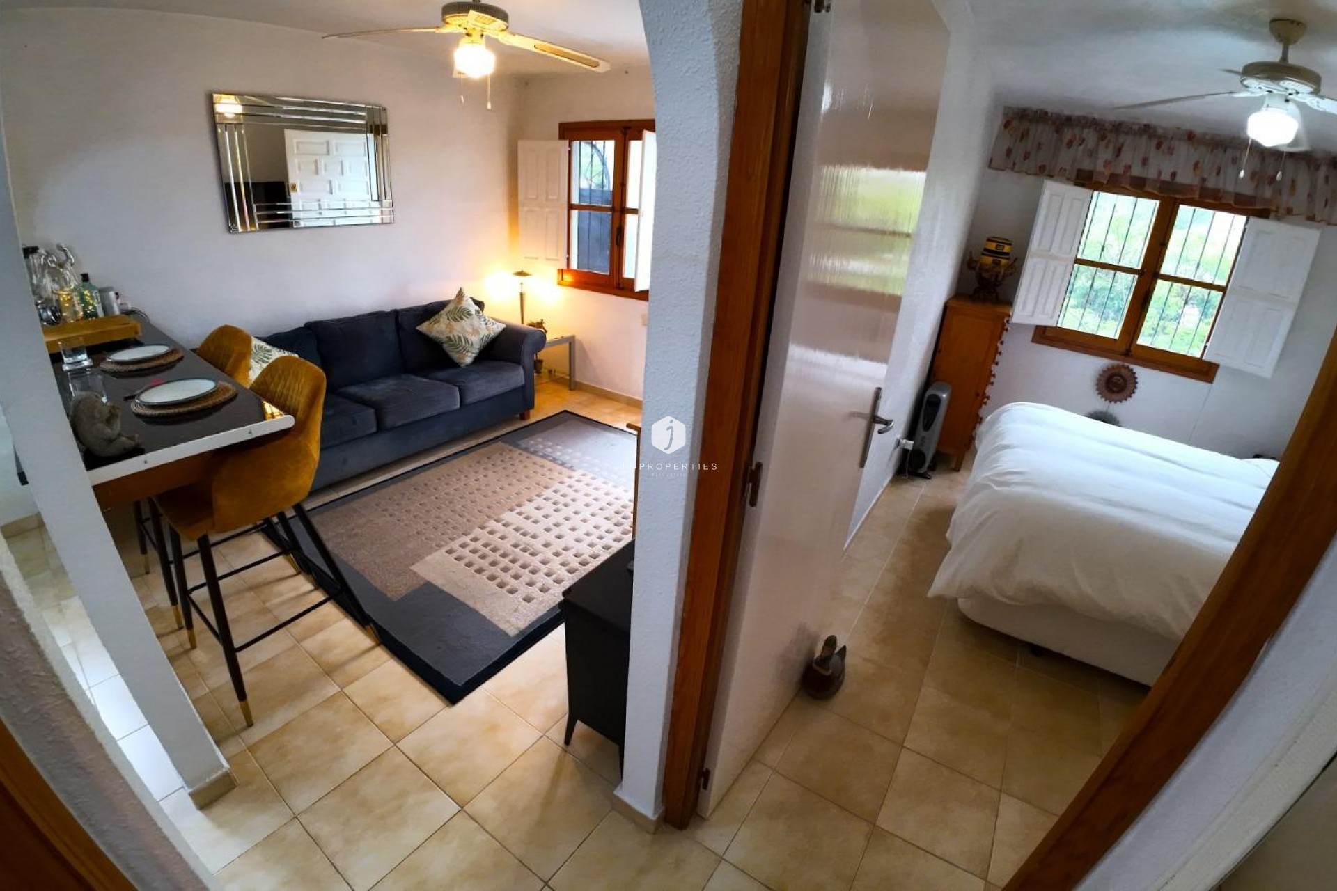 Z drugiej ręki - Bungalow -
Torrevieja - Los Balcones