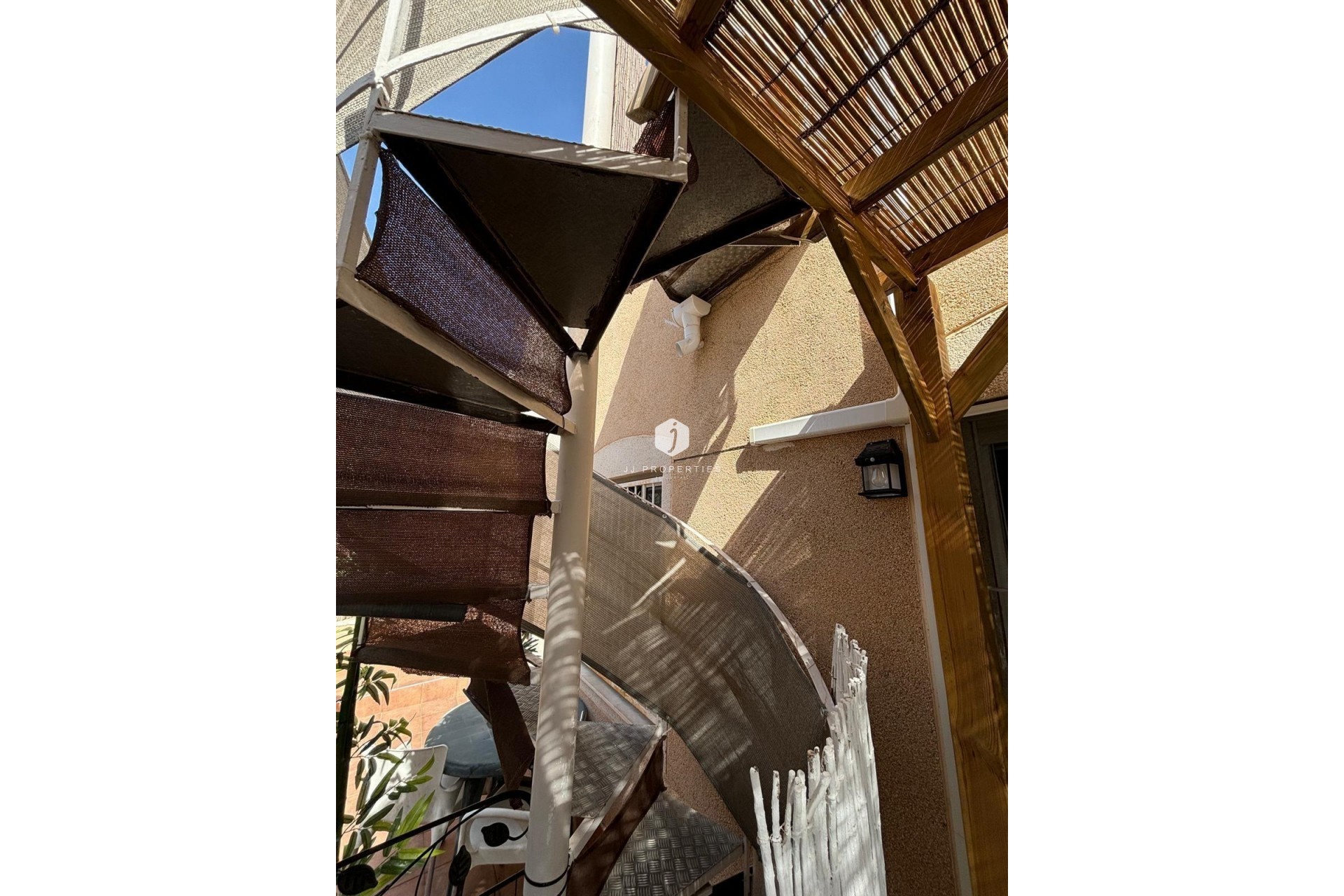 Z drugiej ręki - Bungalow -
Torrevieja - Los Balcones
