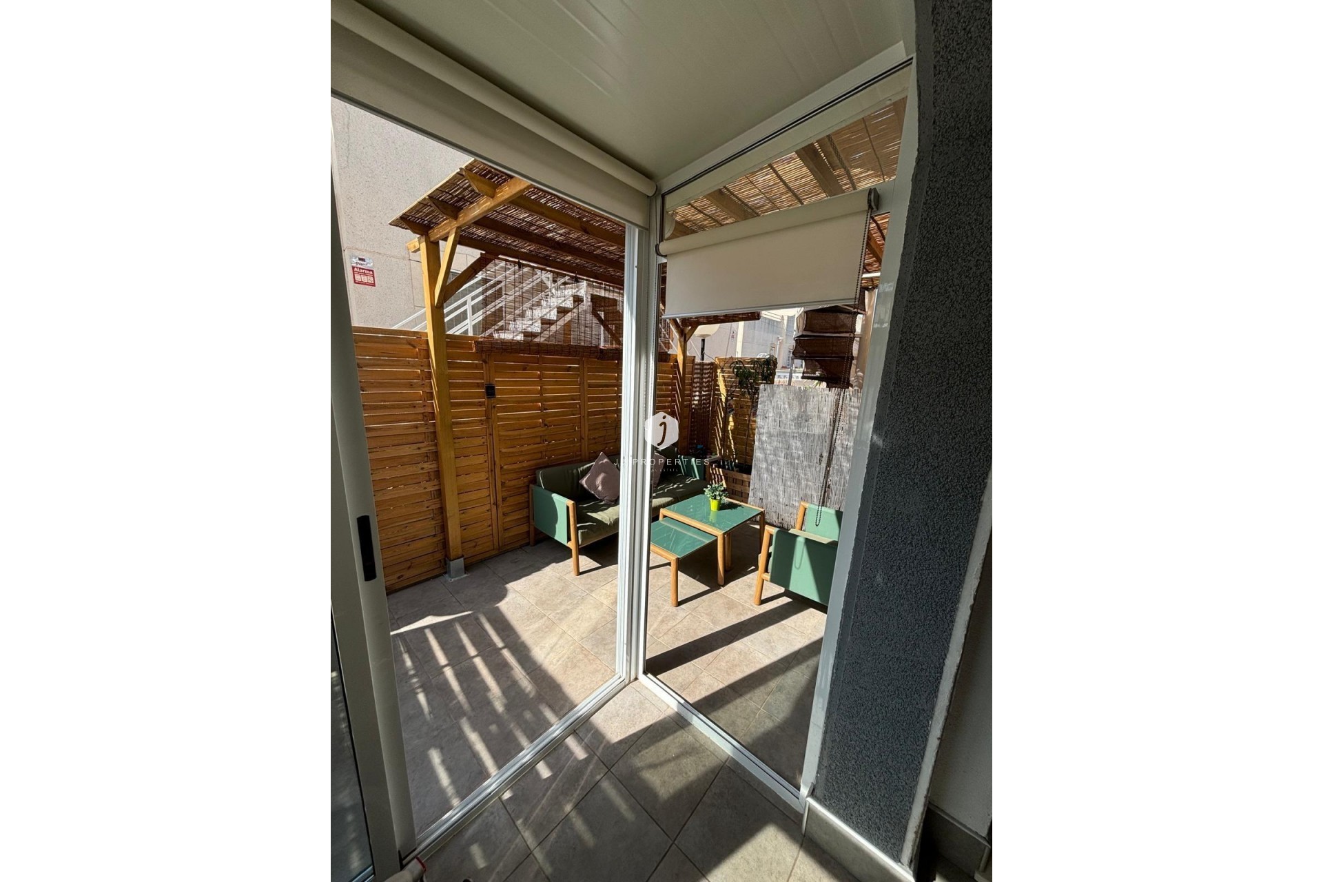 Z drugiej ręki - Bungalow -
Torrevieja - Los Balcones