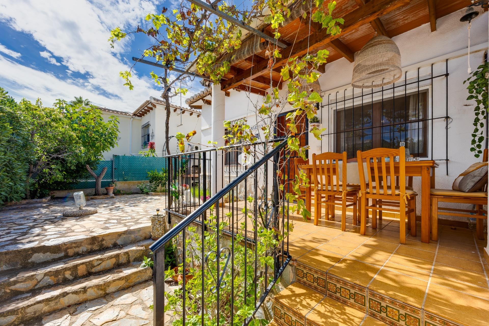 Z drugiej ręki - Bungalow -
Torrevieja - Los Balcones