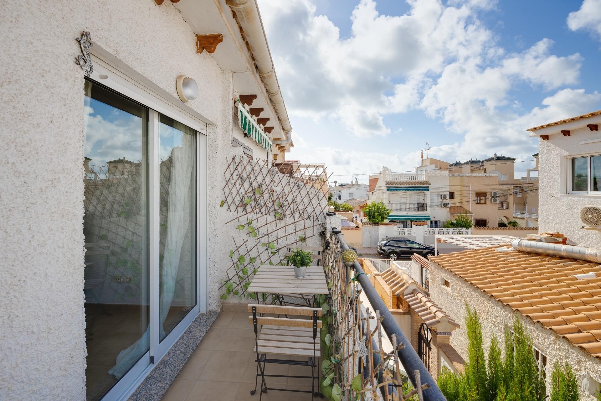 Z drugiej ręki - Bungalow -
Torrevieja - Los Frutales