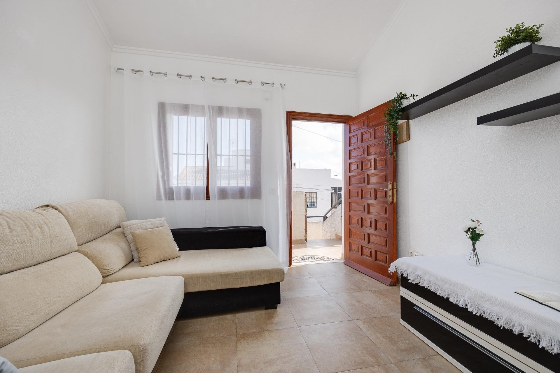 Z drugiej ręki - Bungalow -
Torrevieja - Los Frutales