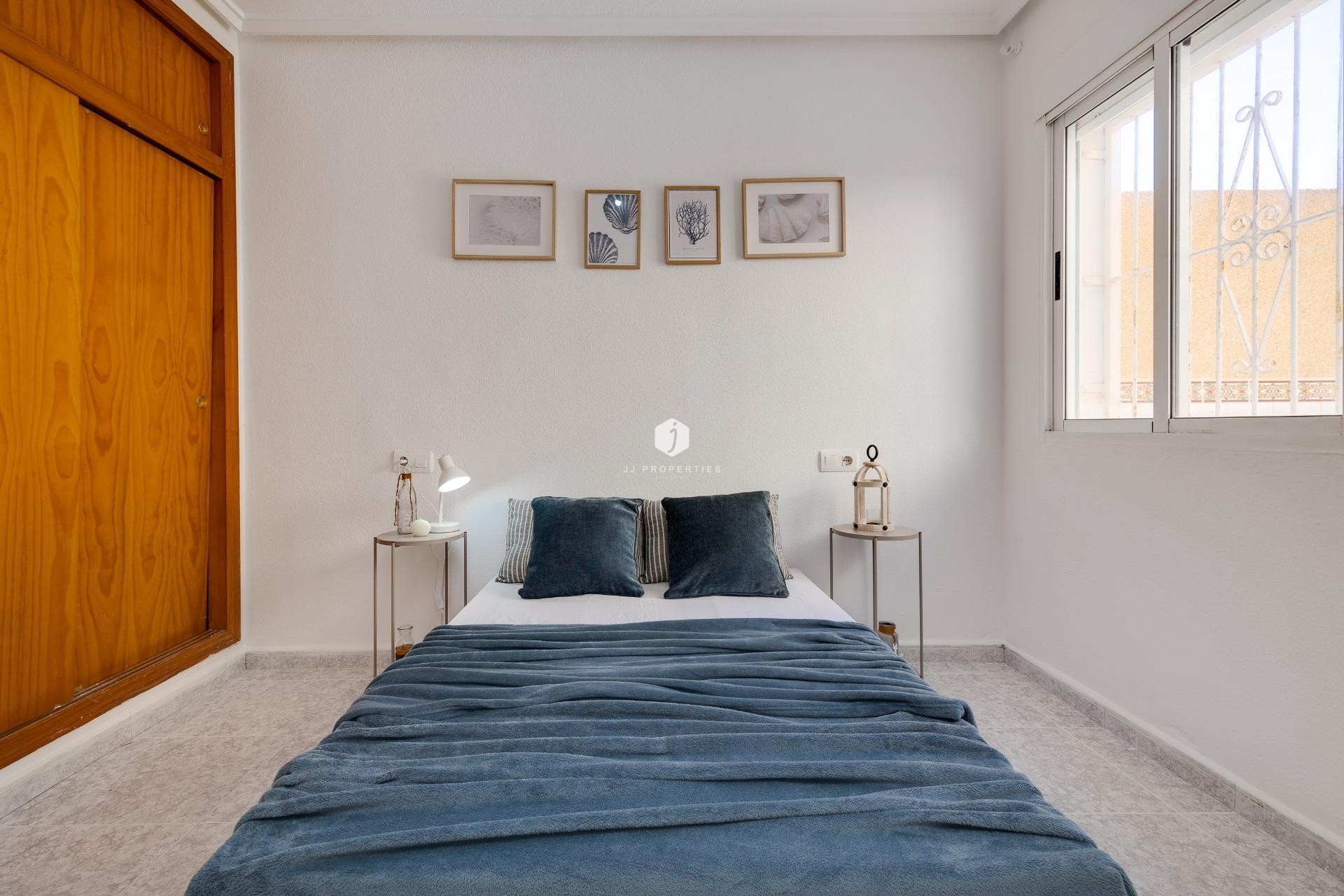 Z drugiej ręki - Bungalow -
Torrevieja - Los Frutales