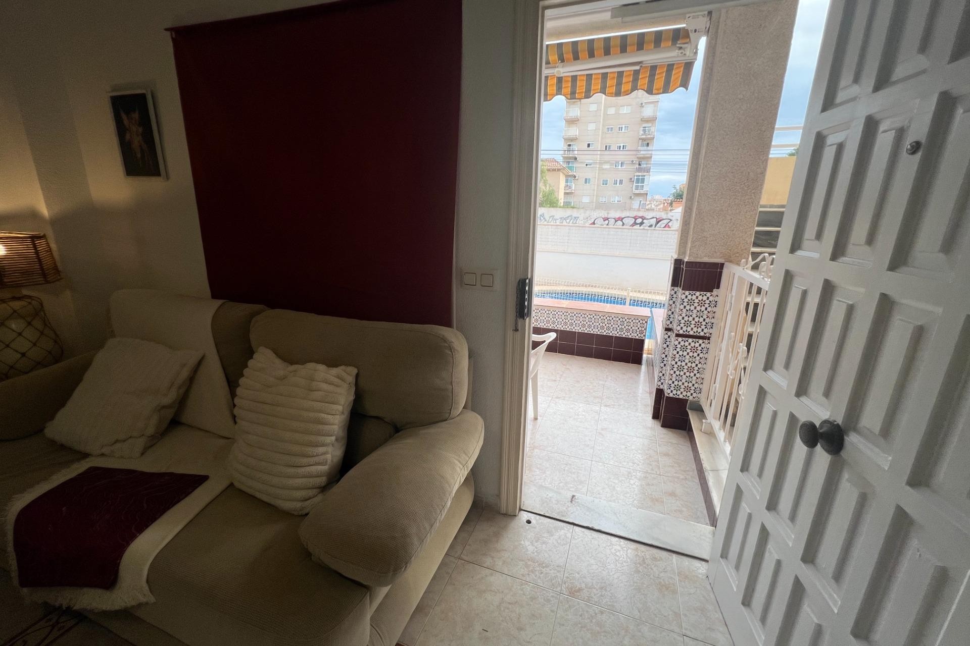 Z drugiej ręki - Bungalow -
Torrevieja - Nueva Torrevieja