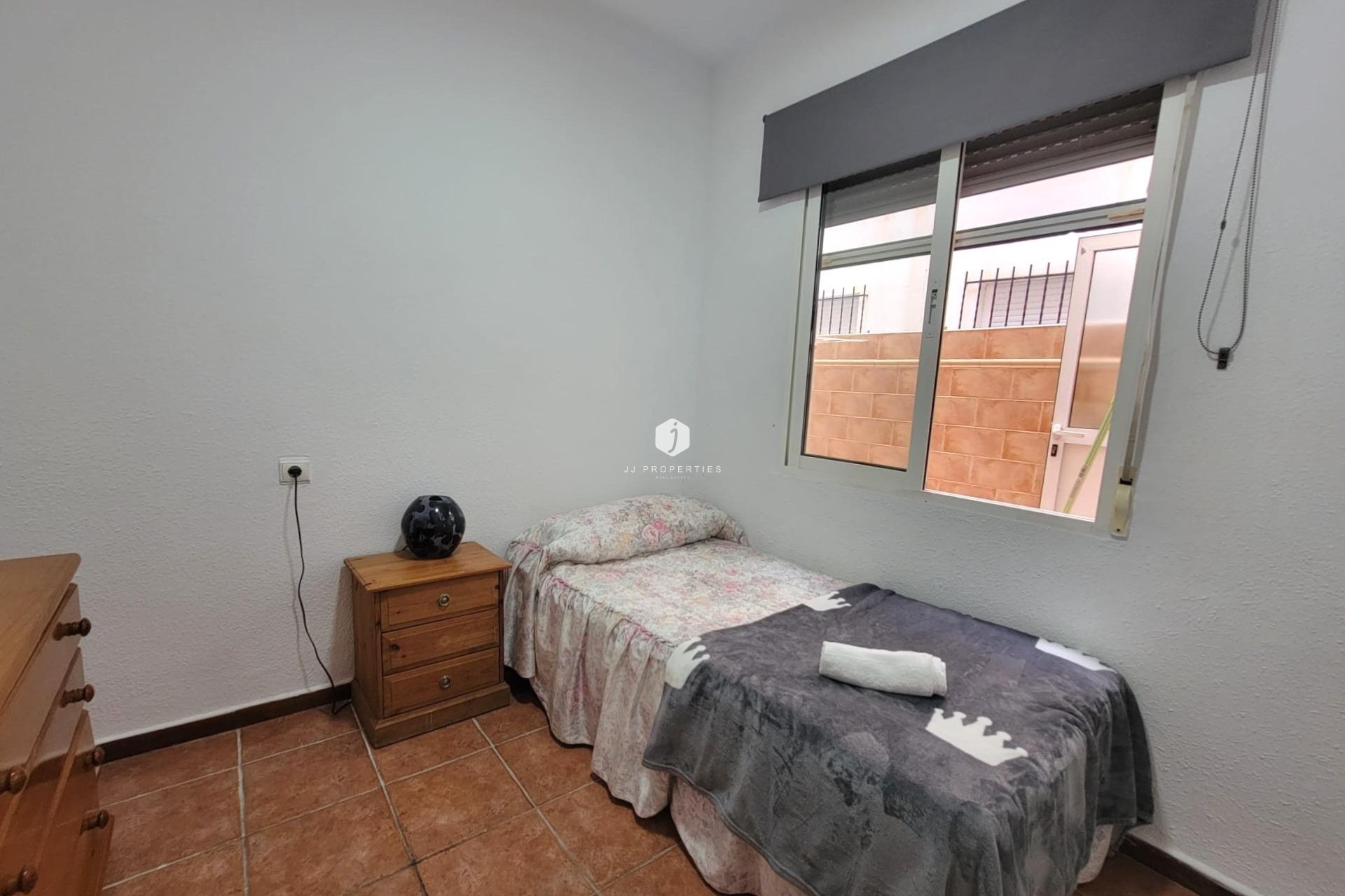 Z drugiej ręki - Bungalow -
Torrevieja - Playa de los Locos