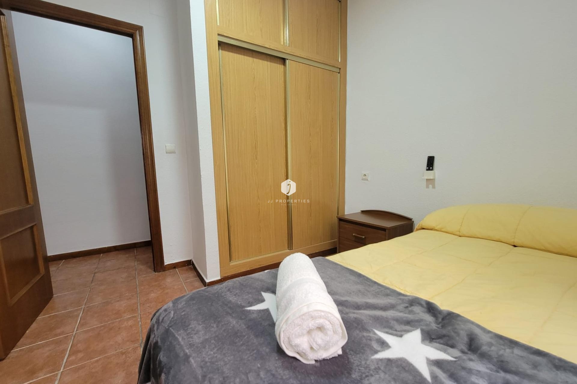 Z drugiej ręki - Bungalow -
Torrevieja - Playa de los Locos