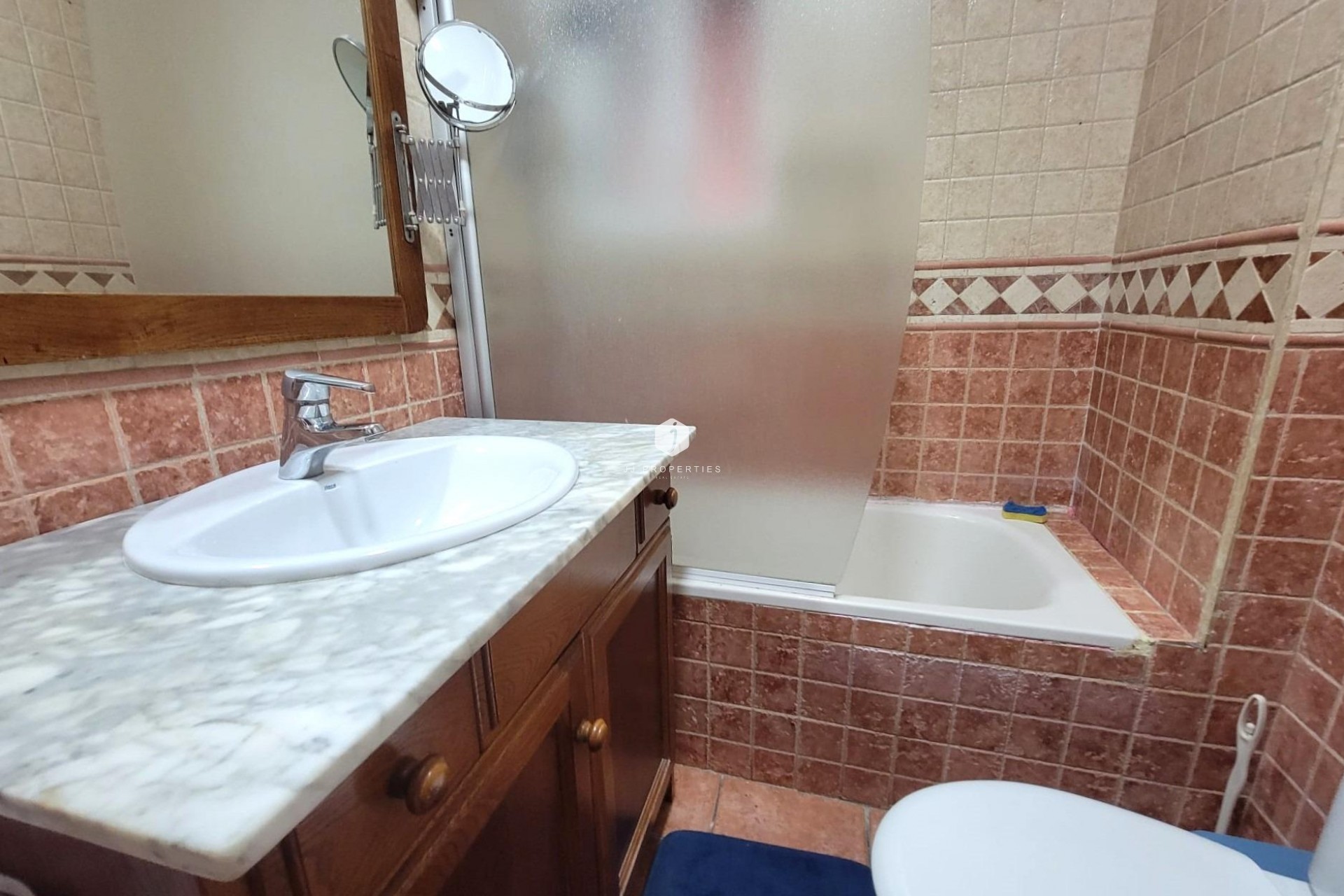 Z drugiej ręki - Bungalow -
Torrevieja - Playa de los Locos