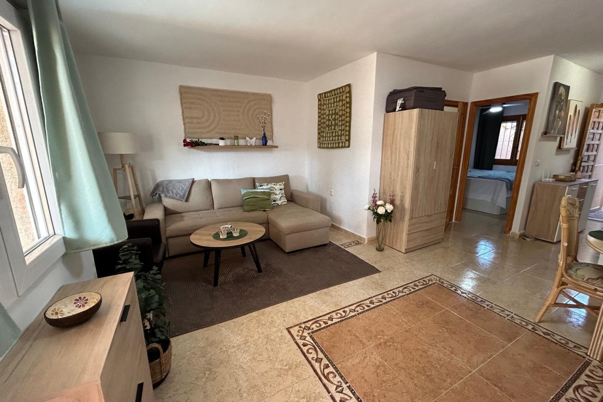 Z drugiej ręki - Bungalow -
Torrevieja - Playa de los Naufragos