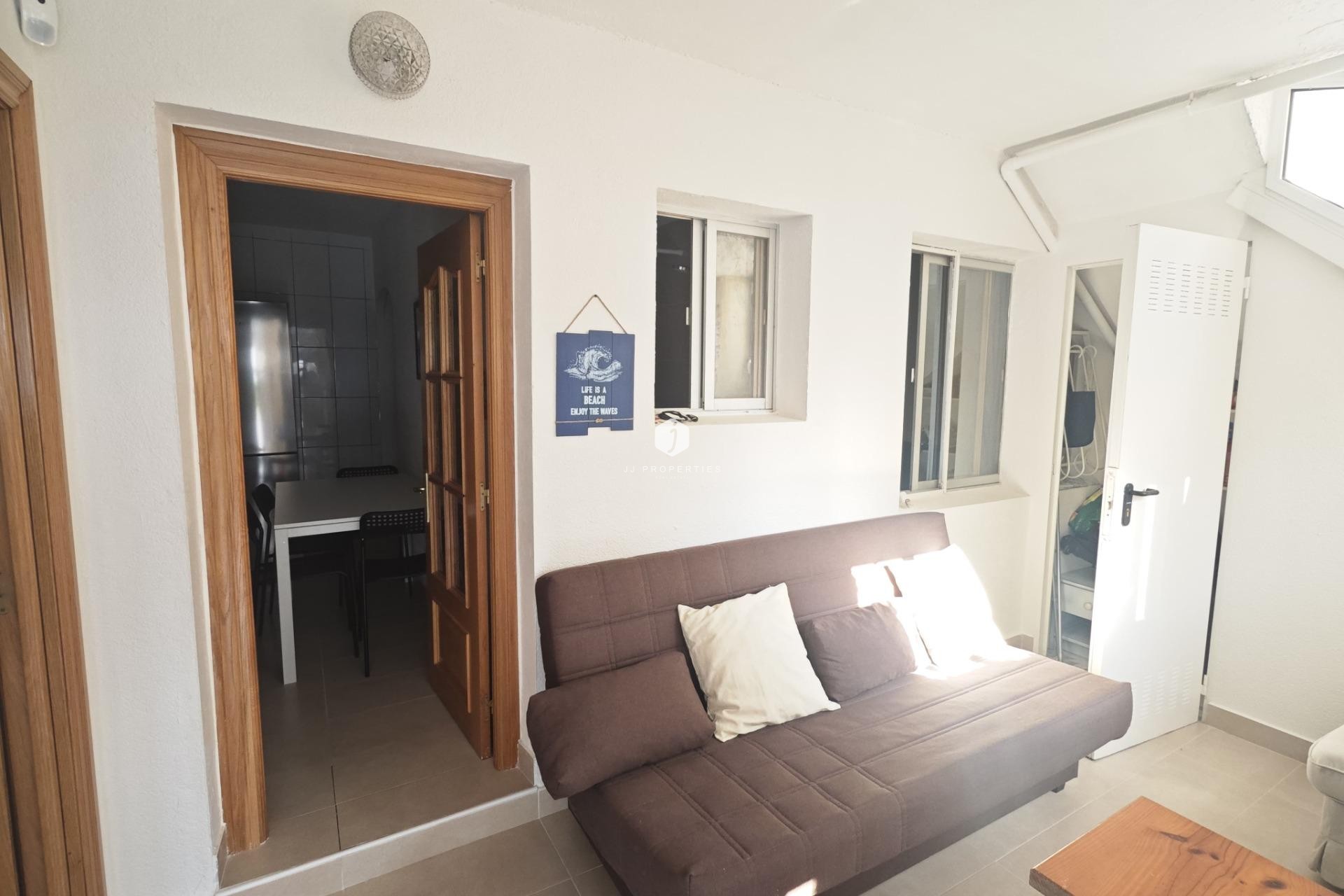 Z drugiej ręki - Bungalow -
Torrevieja - Playa del Cura