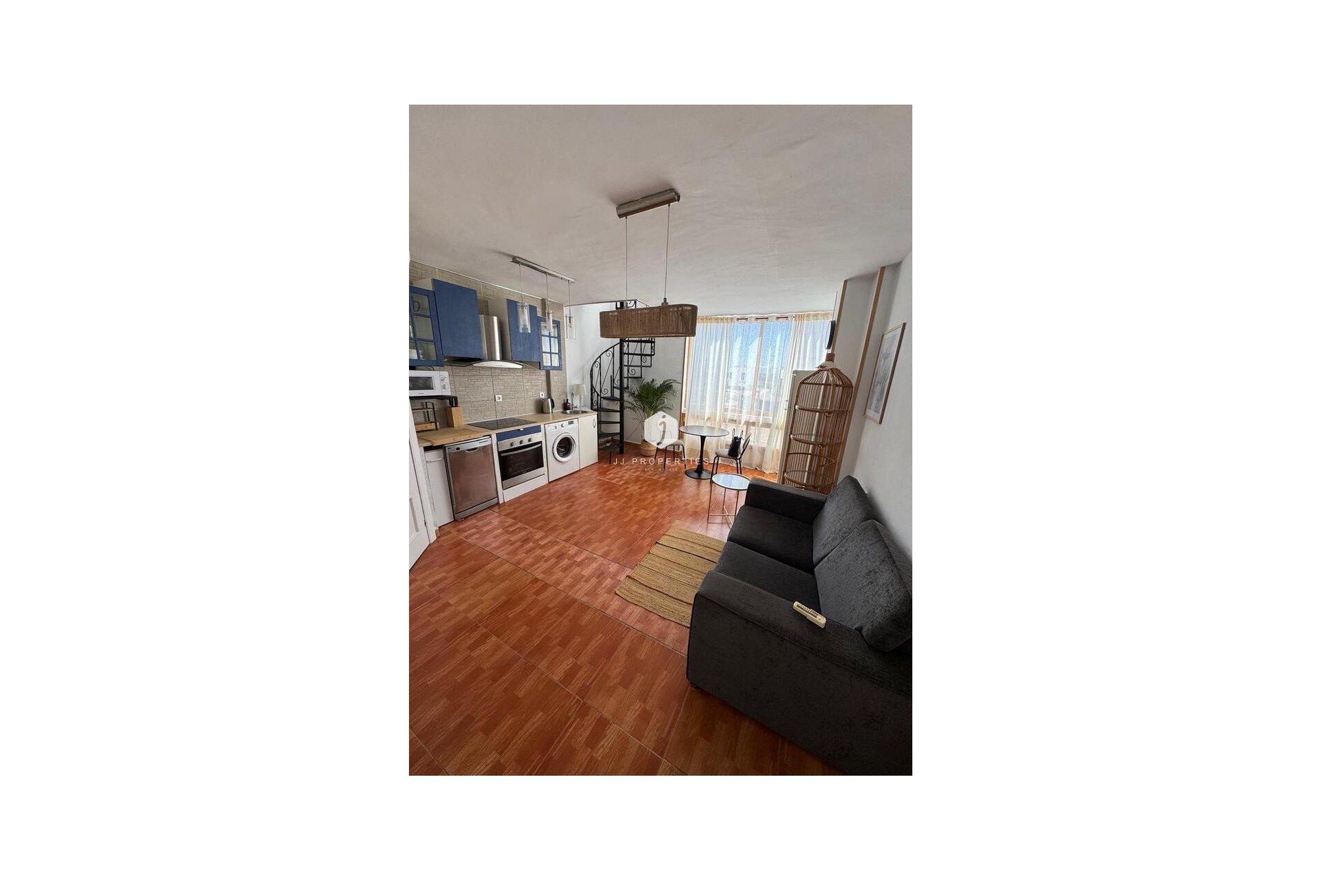 Z drugiej ręki - Bungalow -
Torrevieja - Punta prima