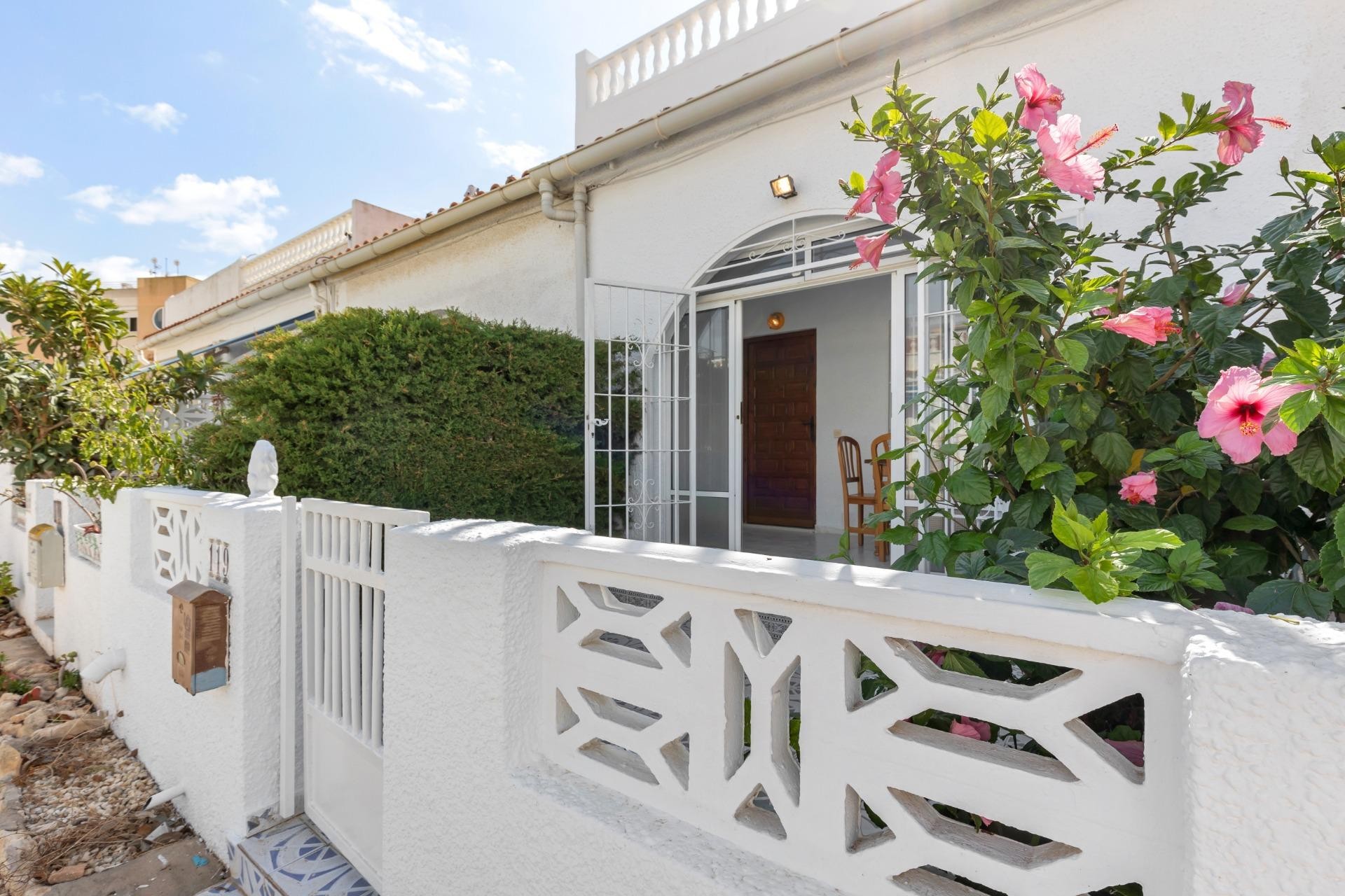 Z drugiej ręki - Bungalow -
Torrevieja - San luis