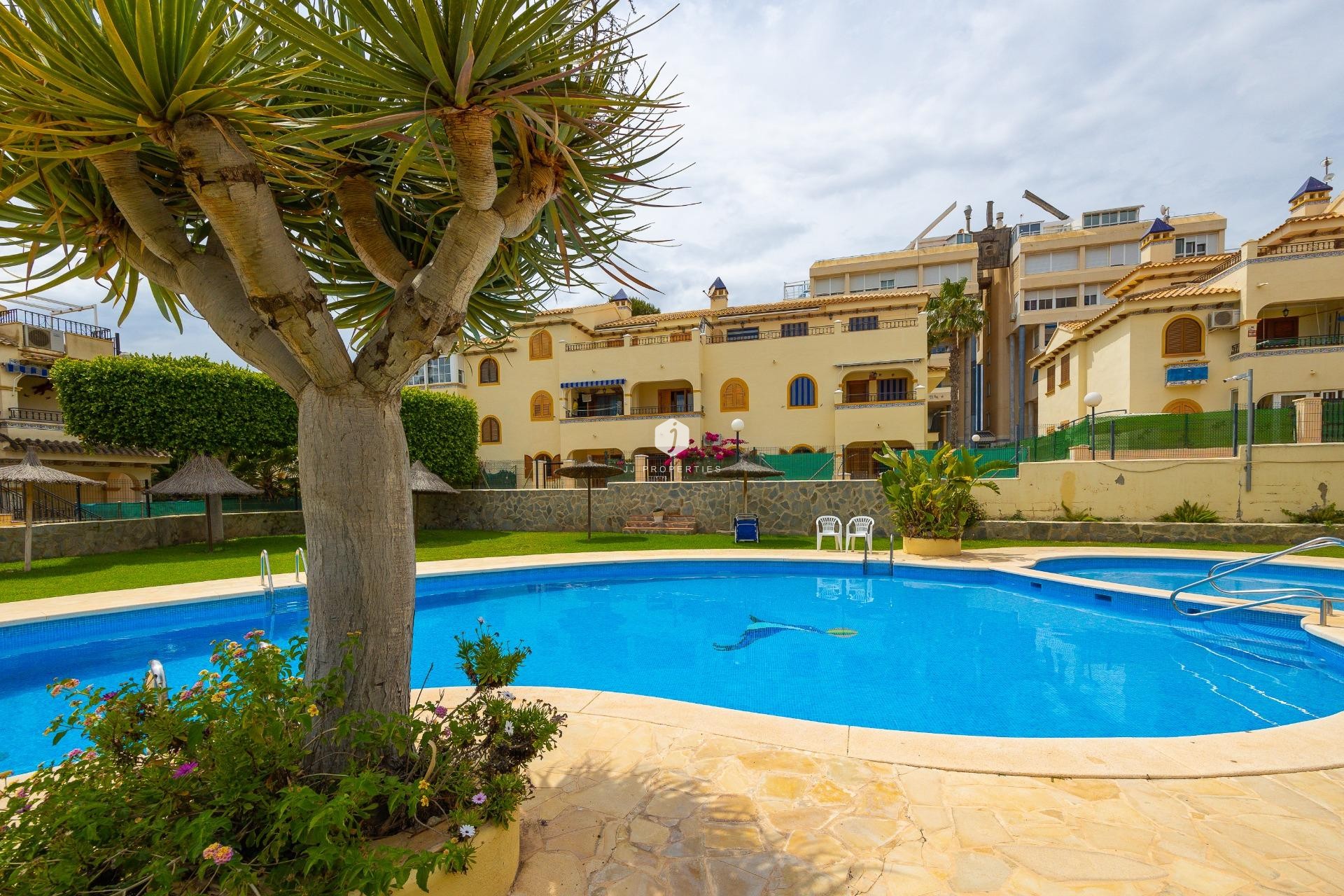 Z drugiej ręki - Bungalow -
Torrevieja - Torre la mata