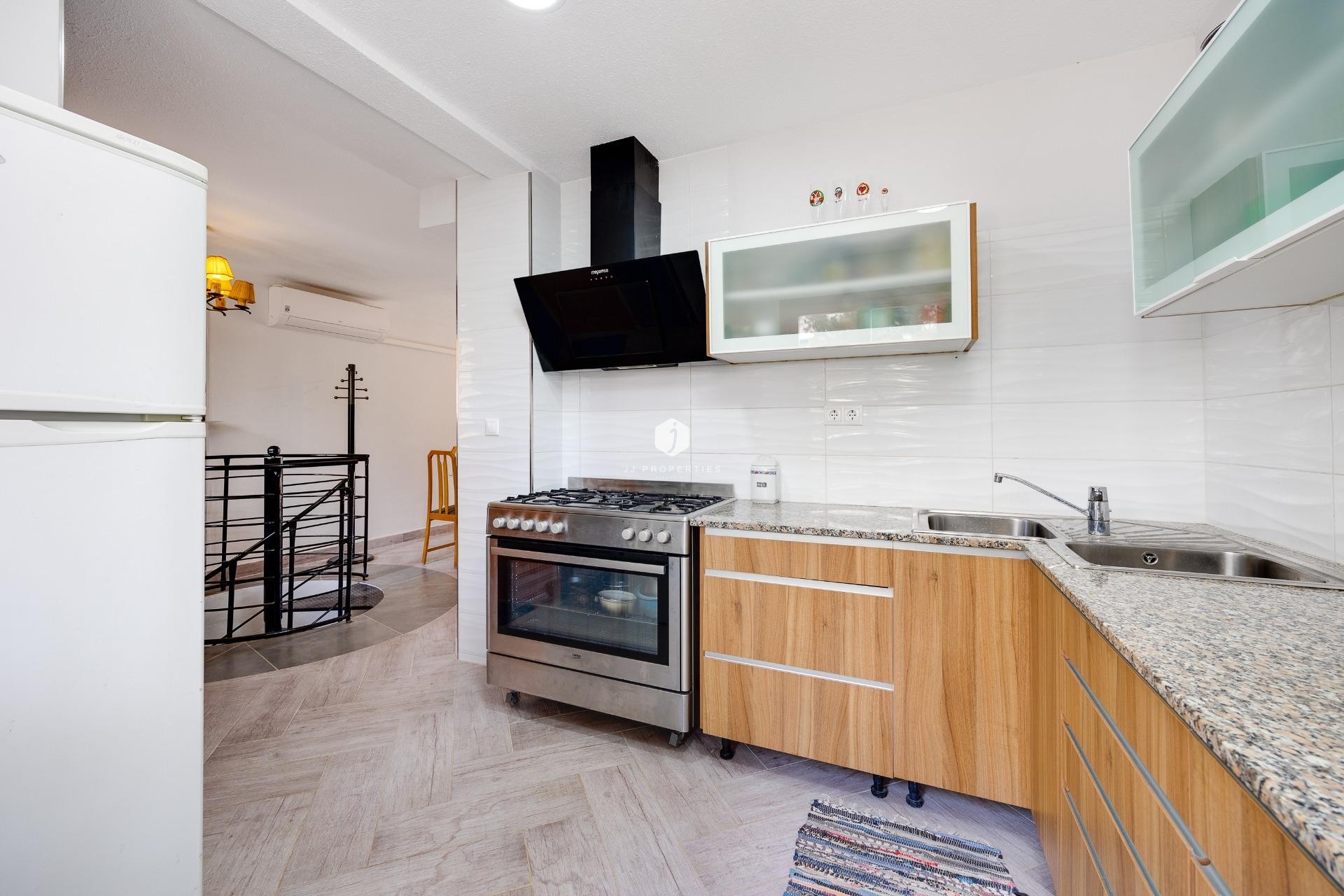 Z drugiej ręki - Bungalow -
Torrevieja - Torre la mata