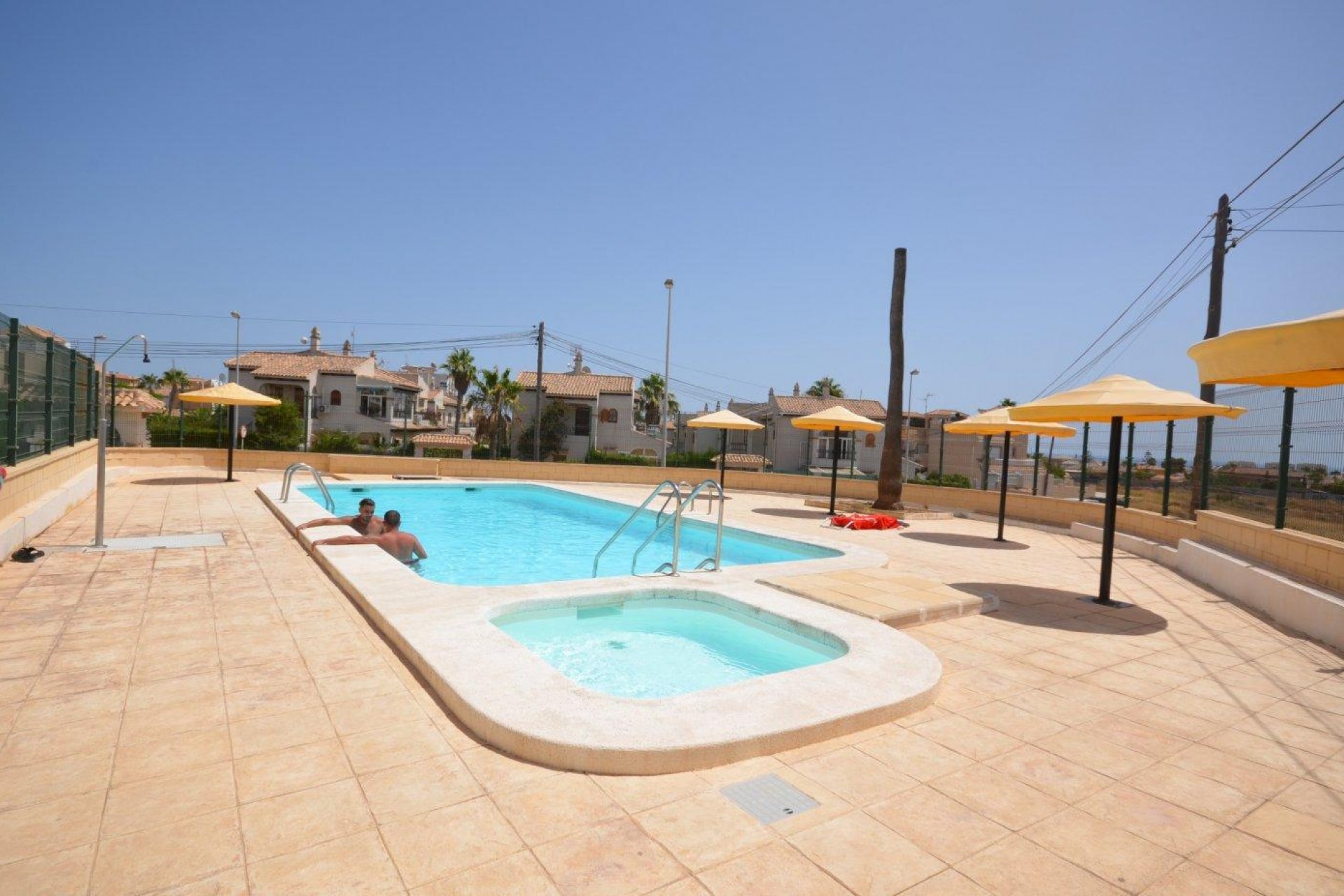 Z drugiej ręki - Bungalow -
Torrevieja - Torreblanca