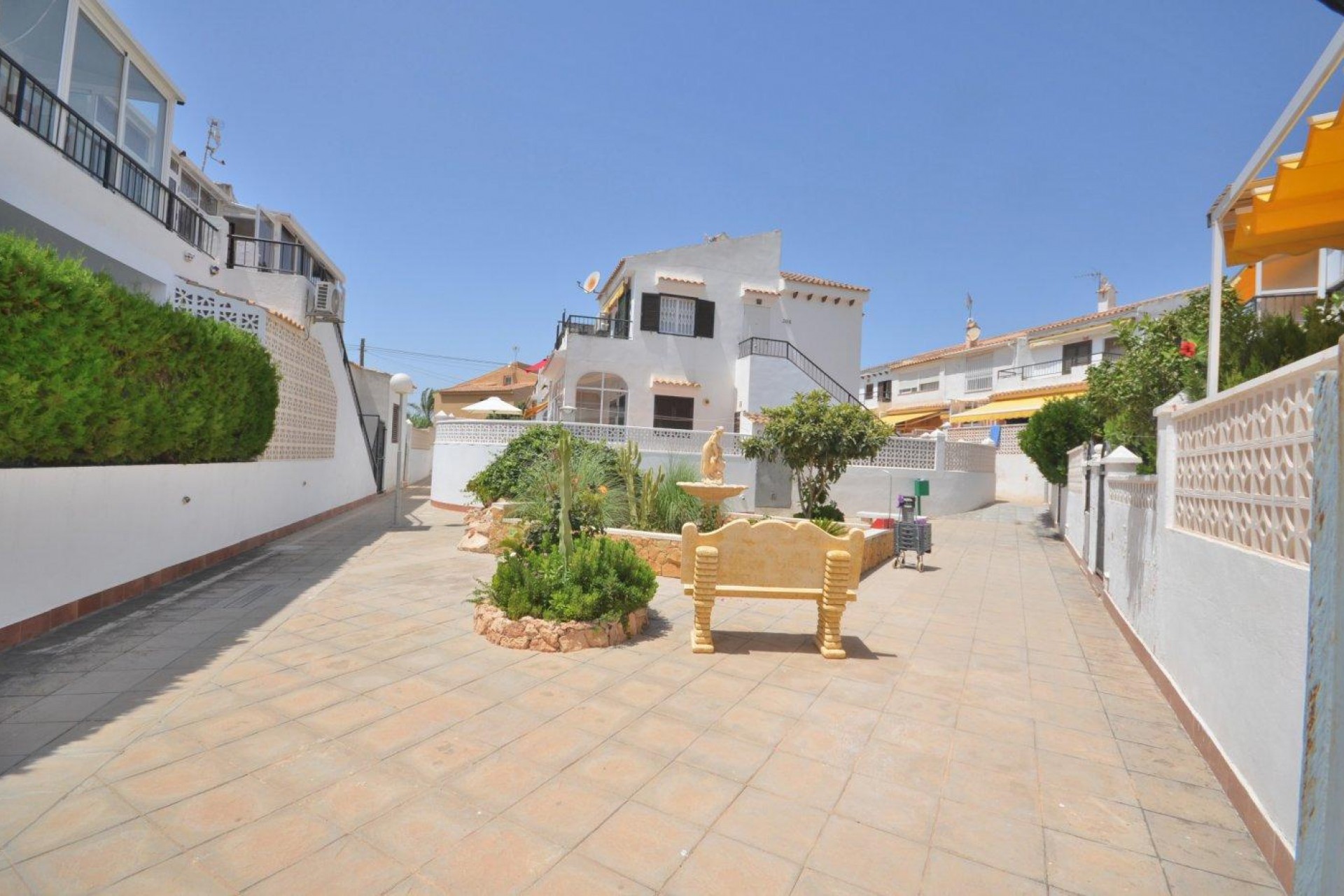 Z drugiej ręki - Bungalow -
Torrevieja - Torreblanca