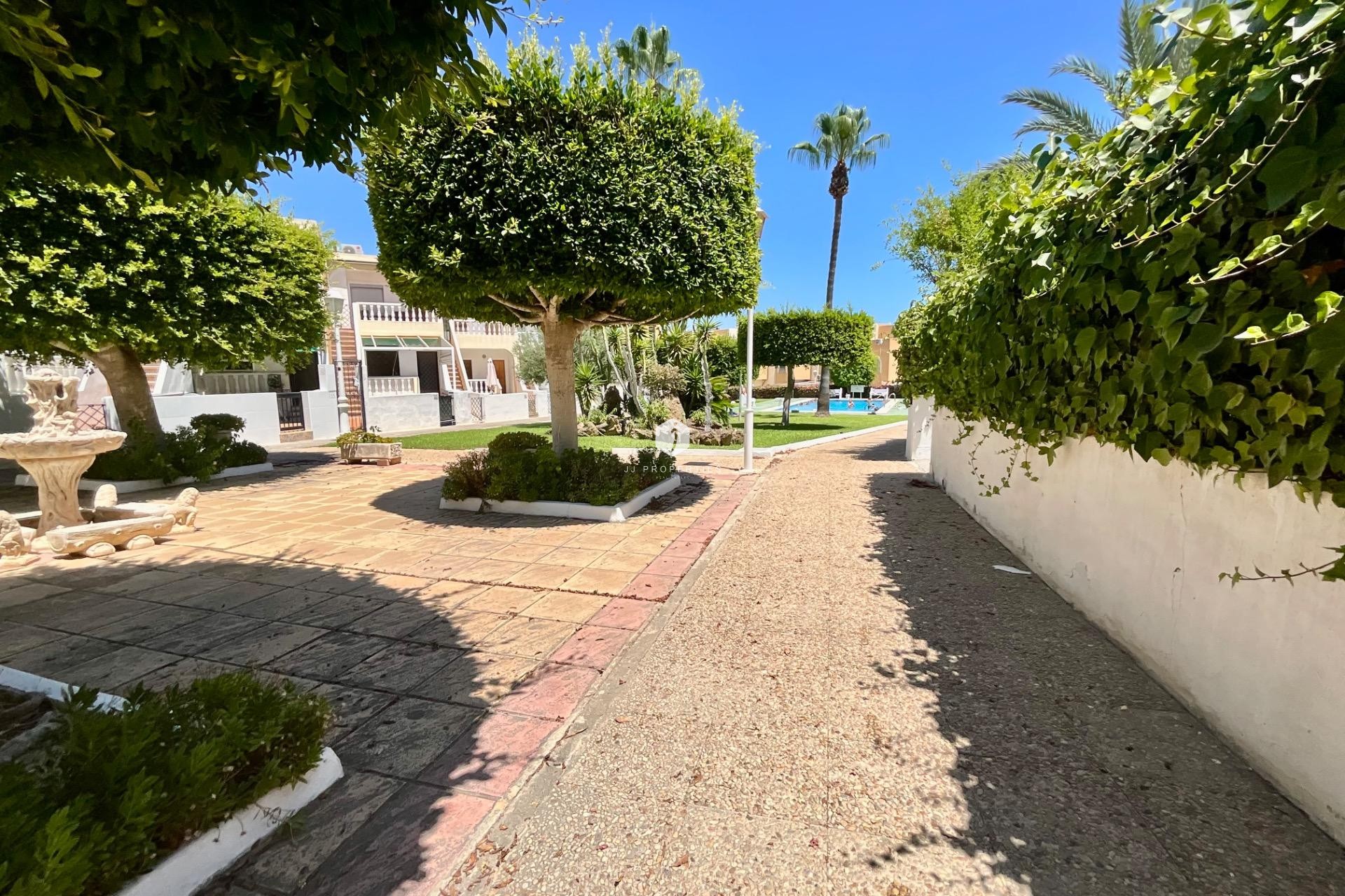 Z drugiej ręki - Bungalow -
Torrevieja - Torreblanca