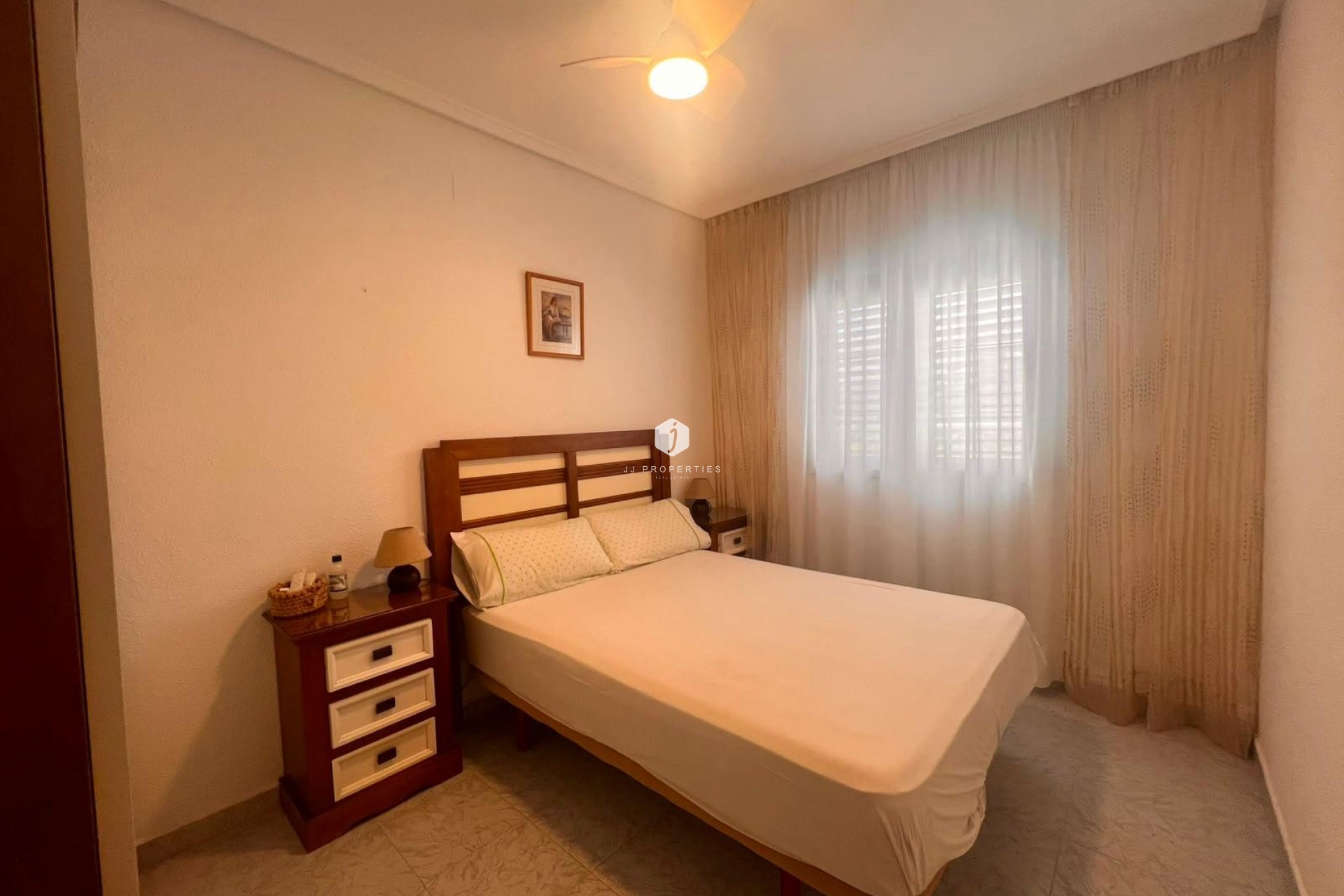 Z drugiej ręki - Bungalow -
Torrevieja - Torrejón