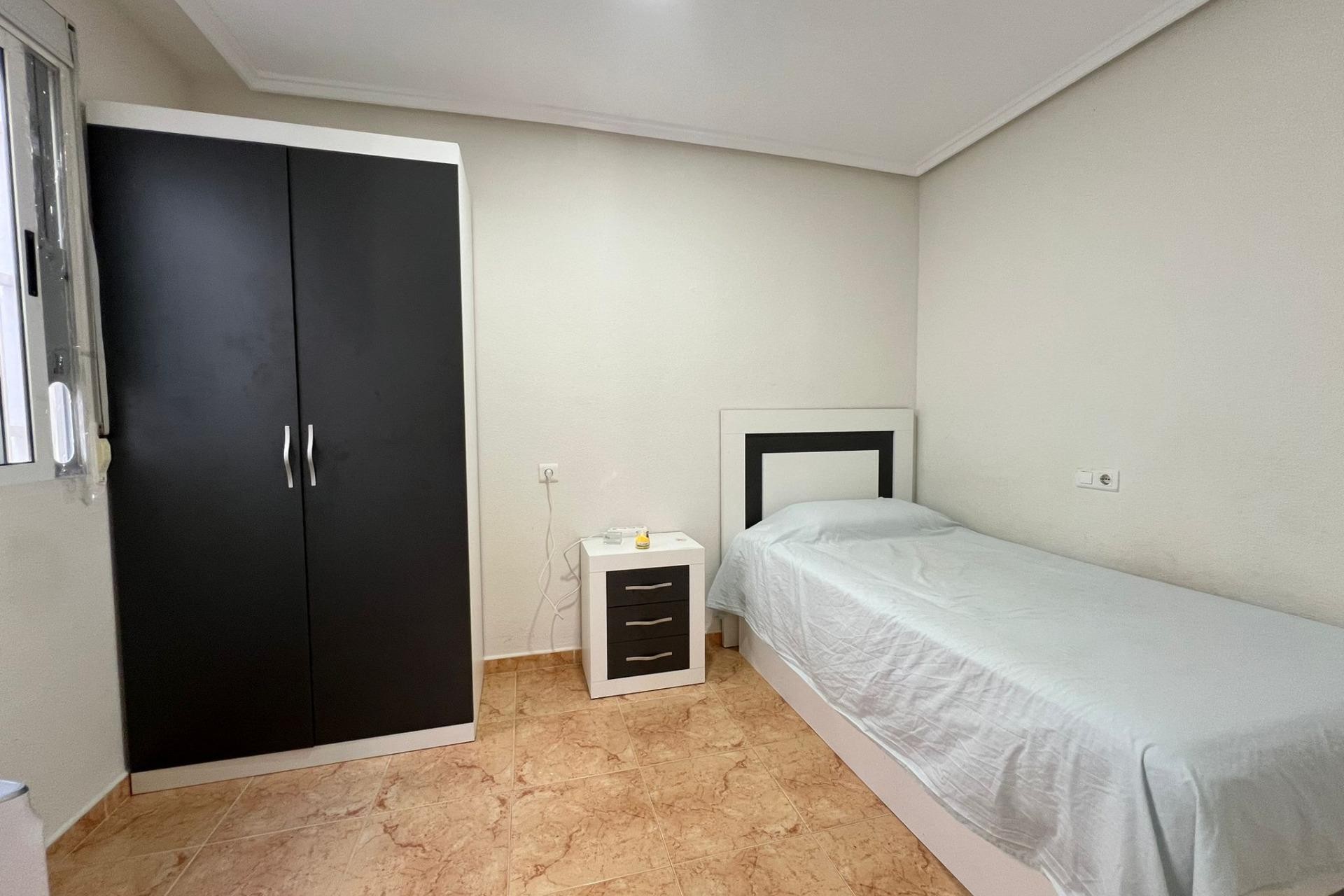 Z drugiej ręki - Bungalow -
Torrevieja - Torretas