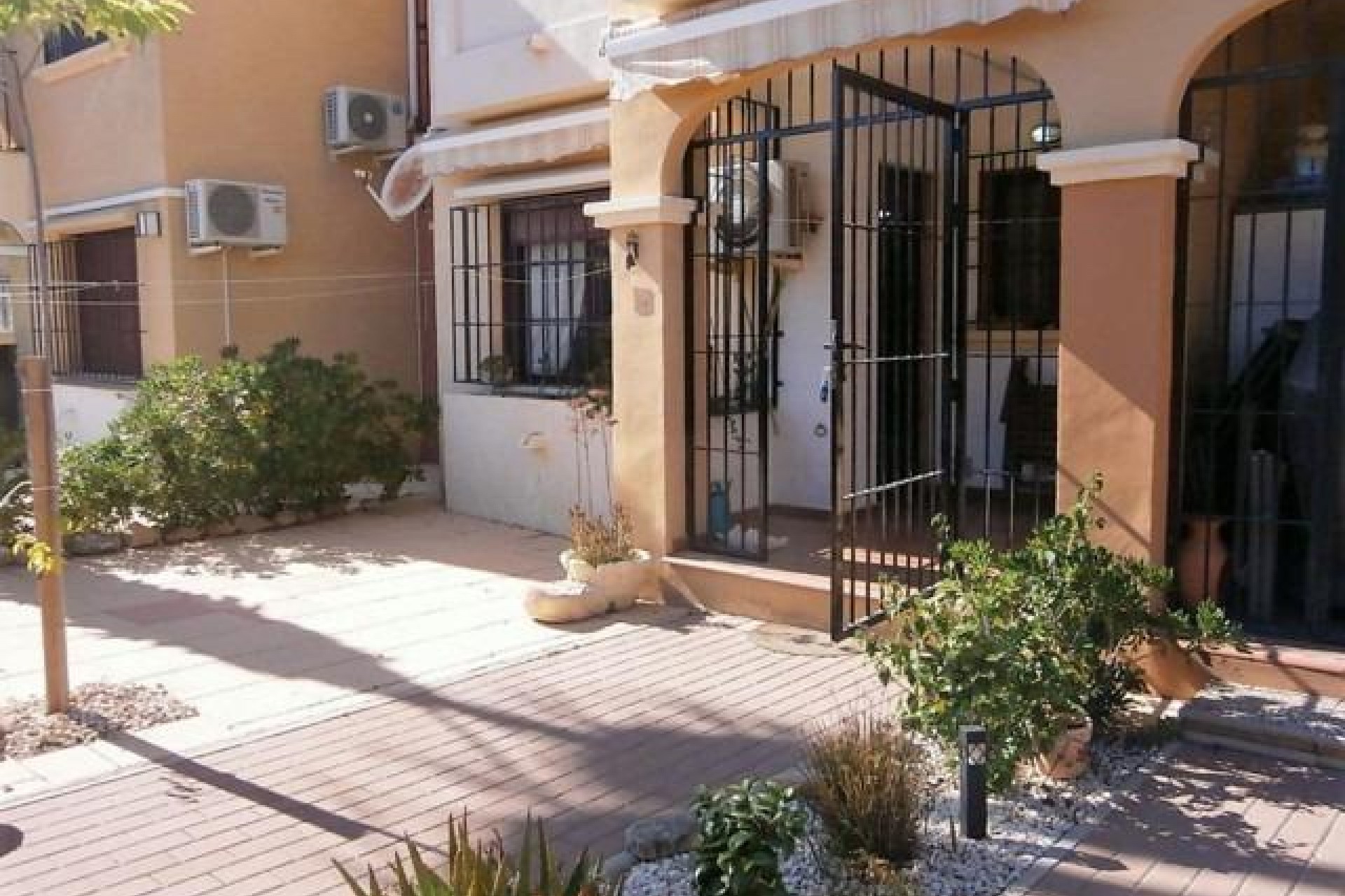 Z drugiej ręki - Bungalow -
Torrevieja - Torretas