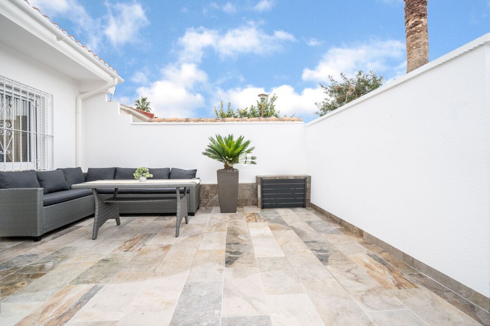 Z drugiej ręki - Bungalow -
Torrevieja - Torretas