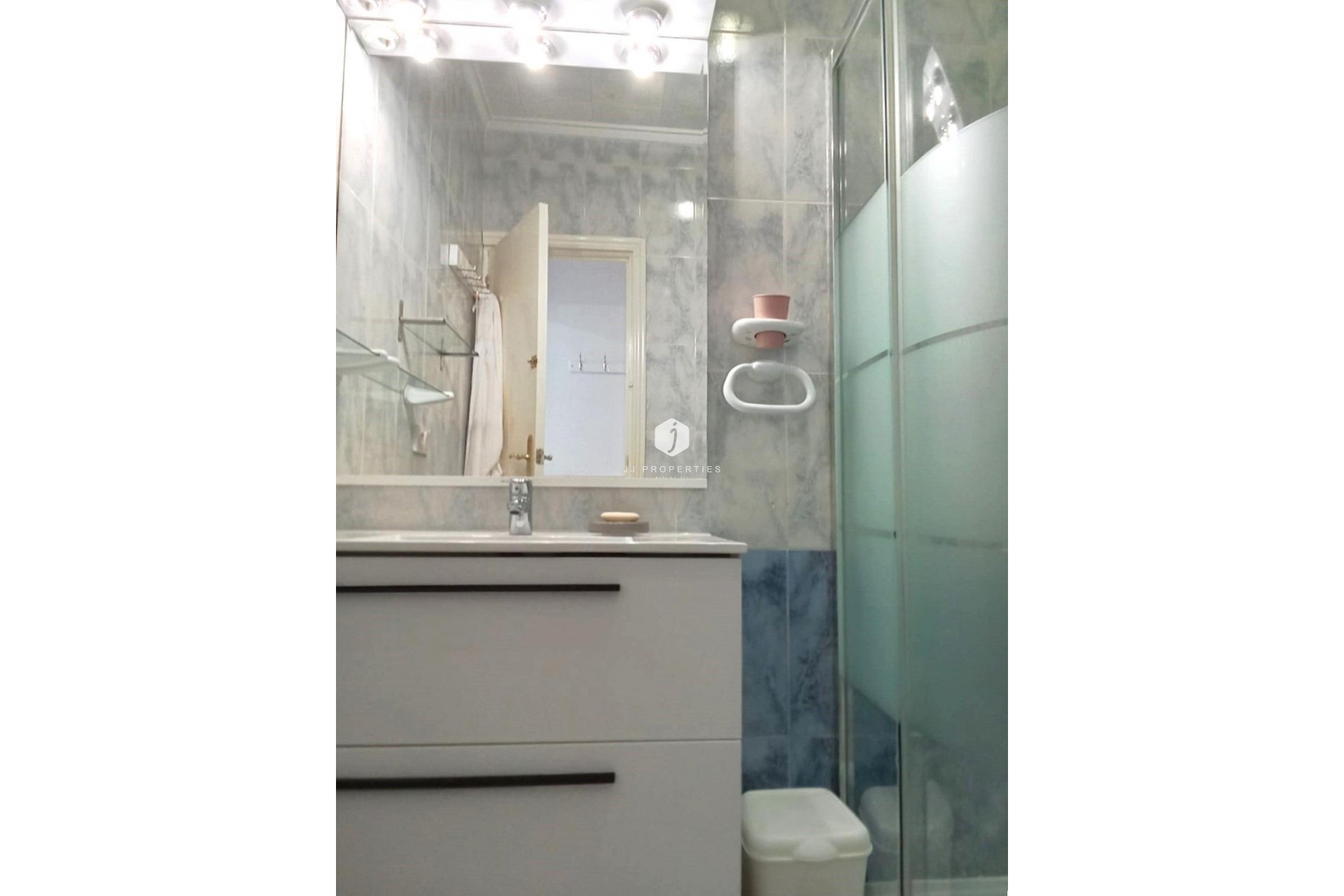Z drugiej ręki - Bungalow -
Torrevieja - Torretas