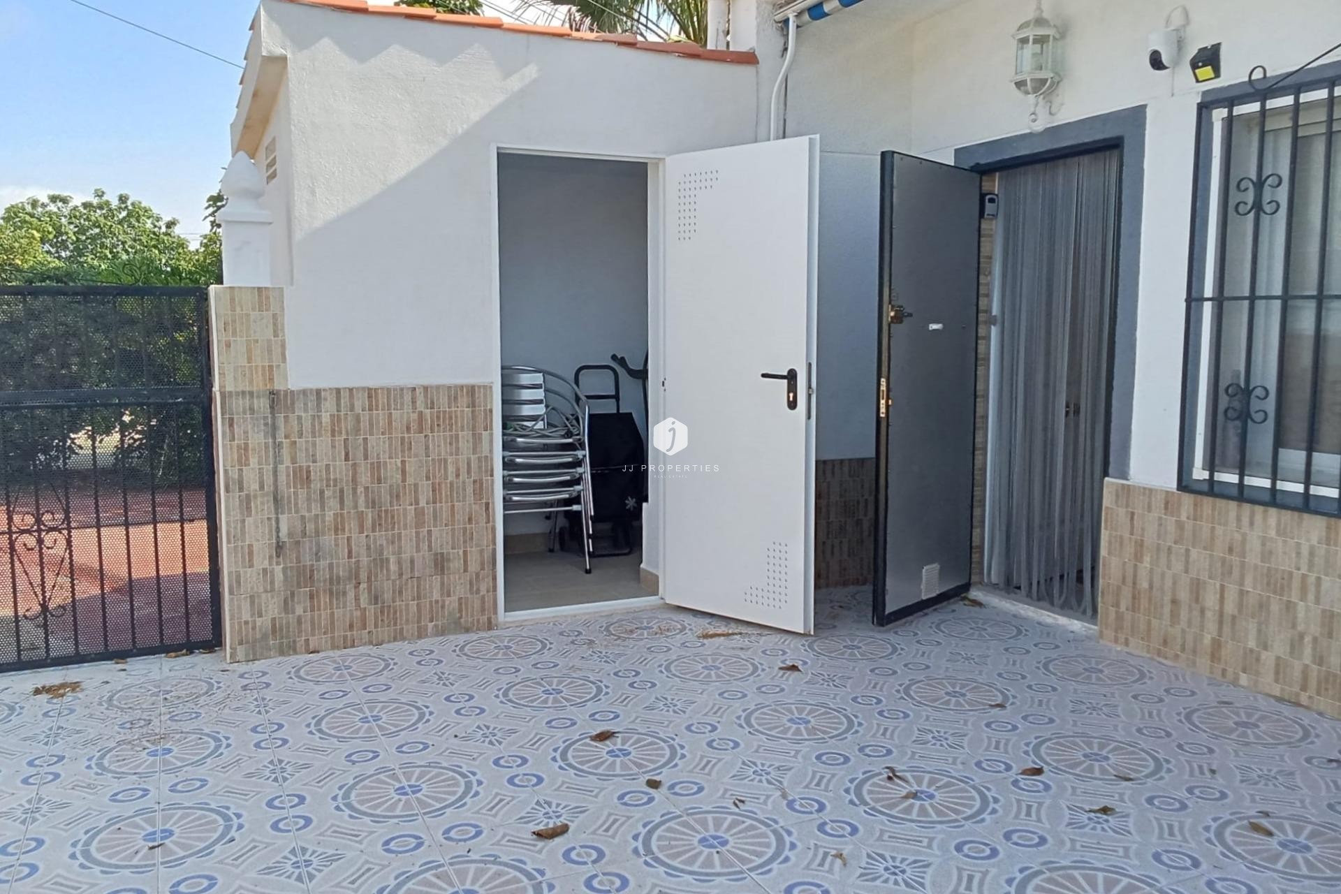 Z drugiej ręki - Bungalow -
Torrevieja - Torretas