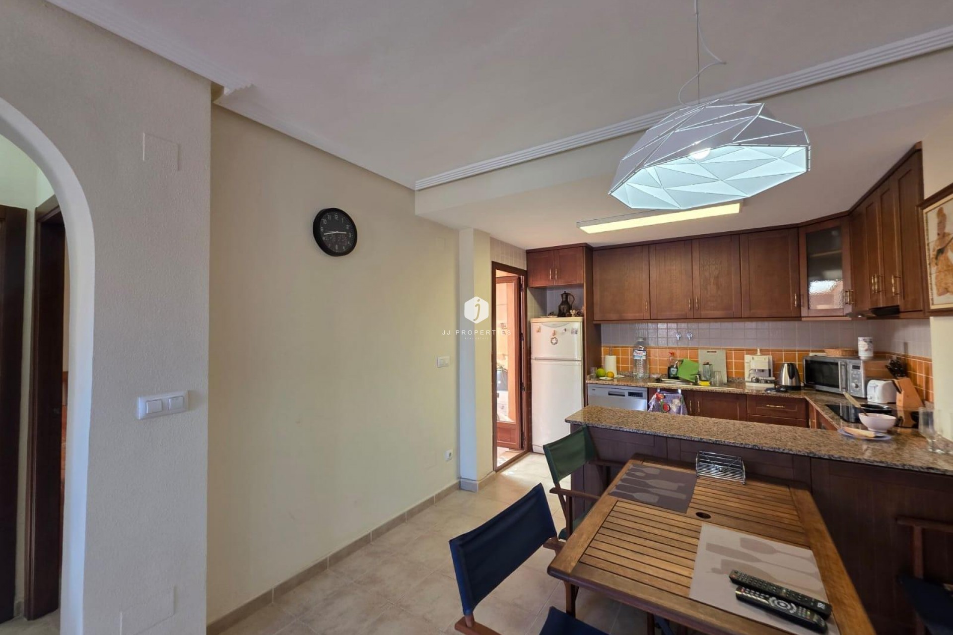 Z drugiej ręki - Bungalow -
Torrevieja - Zona Los Frutales