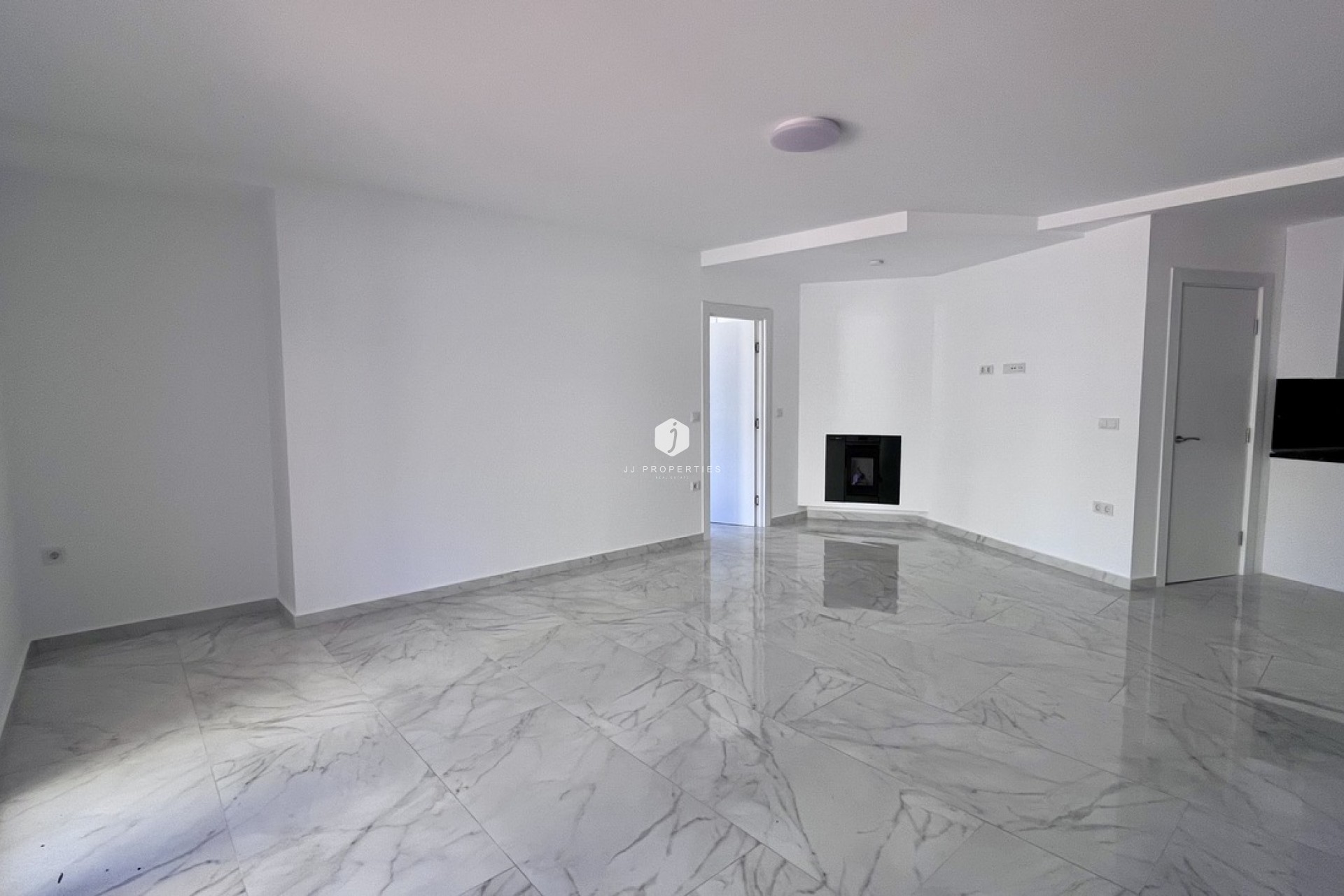 Z drugiej ręki - Bungalow -
Torrevieja