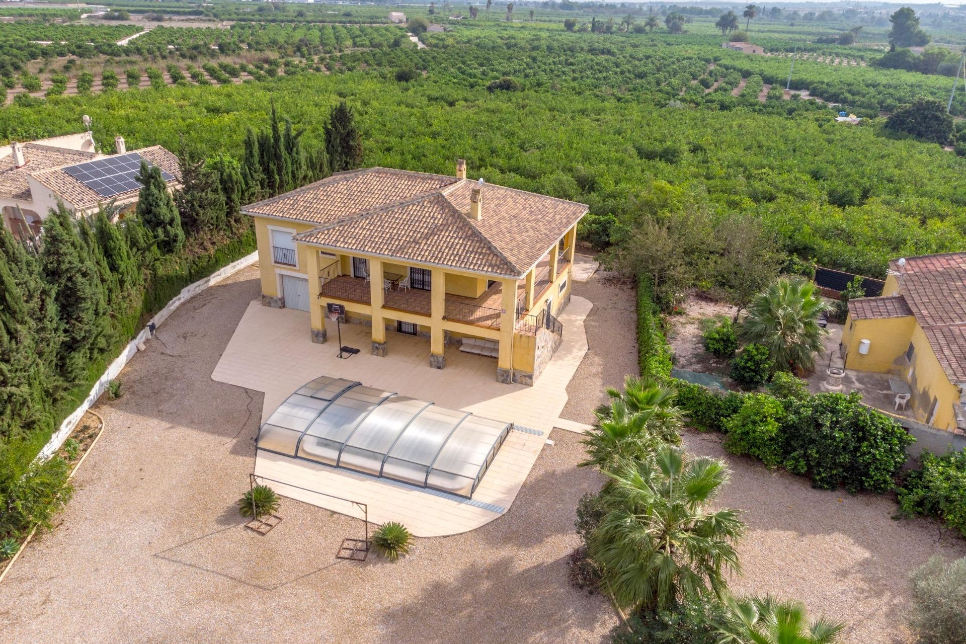 Z drugiej ręki - Casa de campo -
Orihuela - Molins