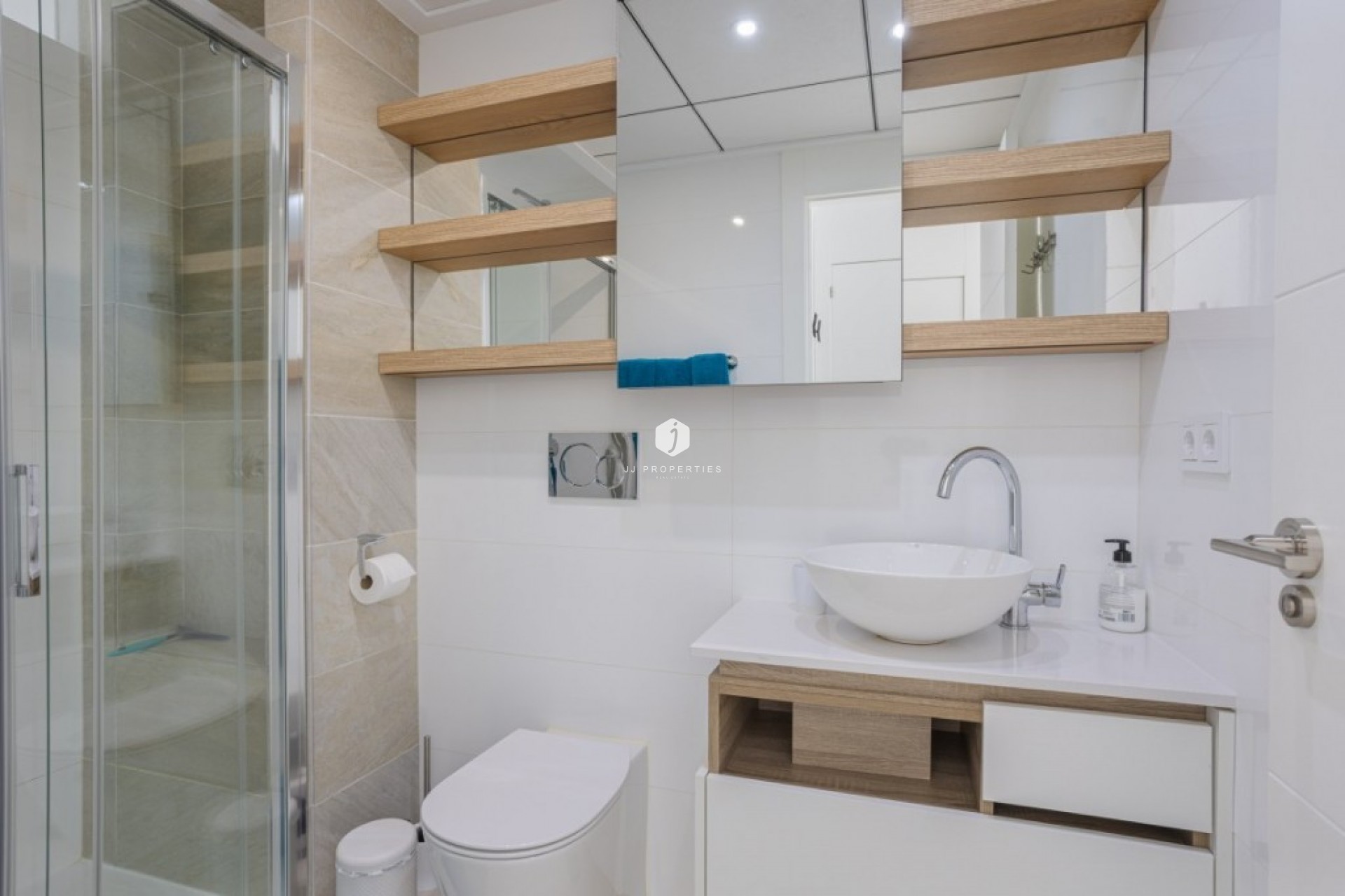 Z drugiej ręki - Daszek -
Ciudad Quesada - Costa Blanca