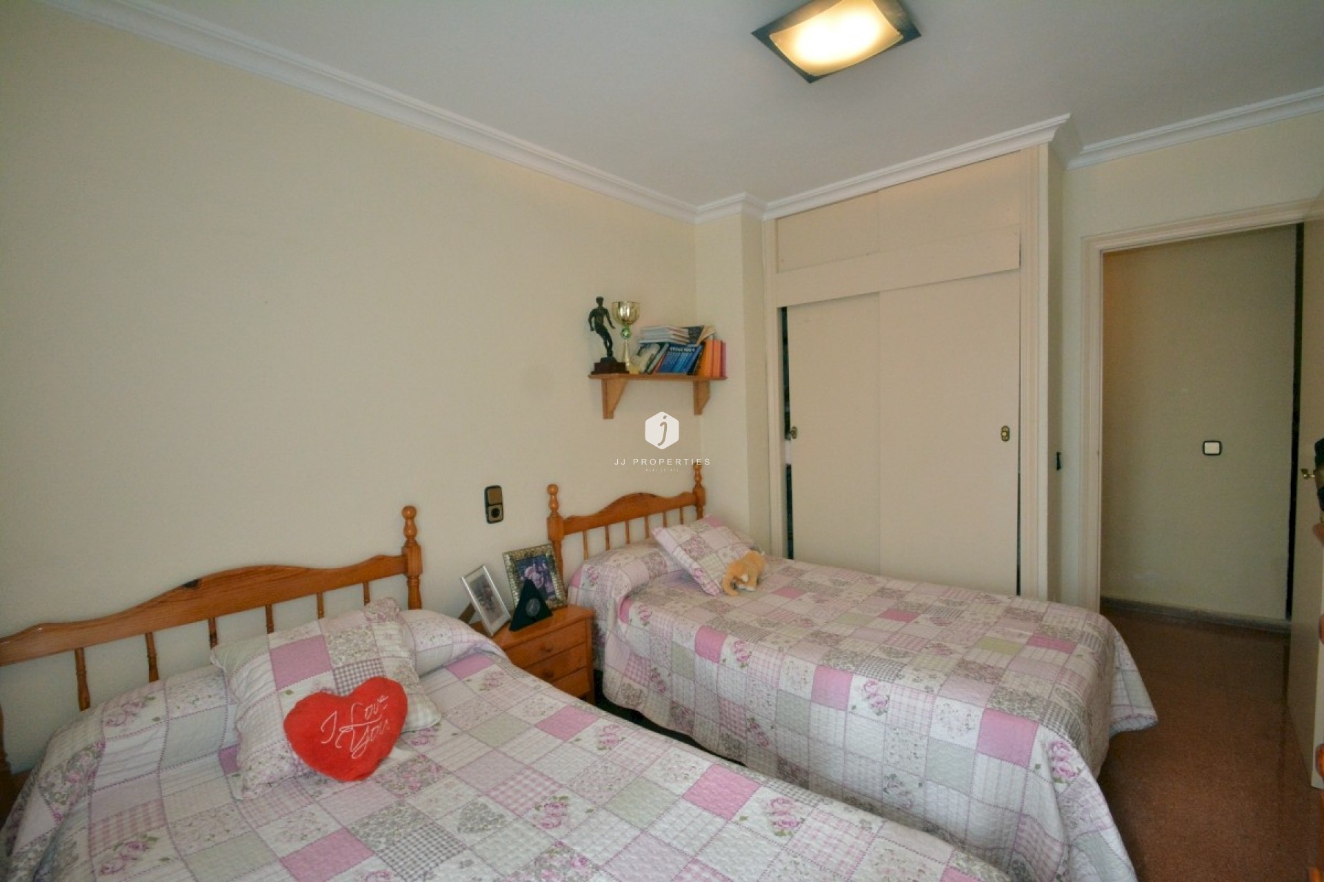 Z drugiej ręki - Daszek -
Guardamar del Segura - Costa Blanca