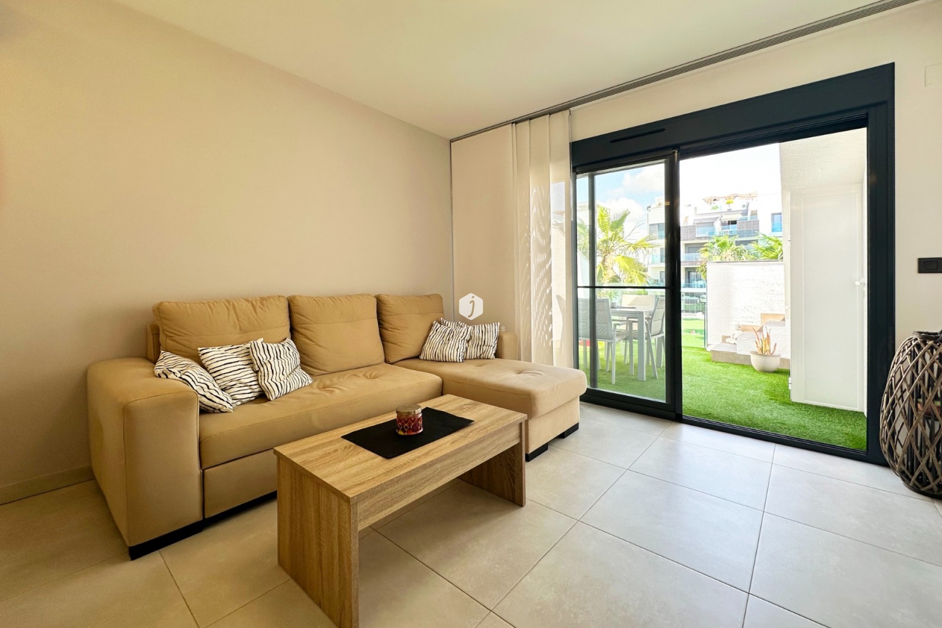Z drugiej ręki - Daszek -
Guardamar del Segura - Costa Blanca