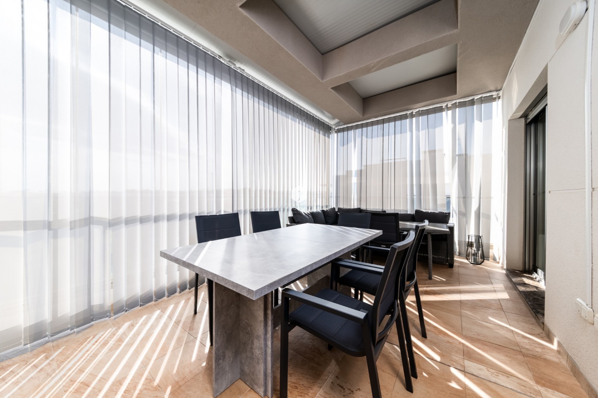 Z drugiej ręki - Daszek -
Orihuela Costa - Costa Blanca