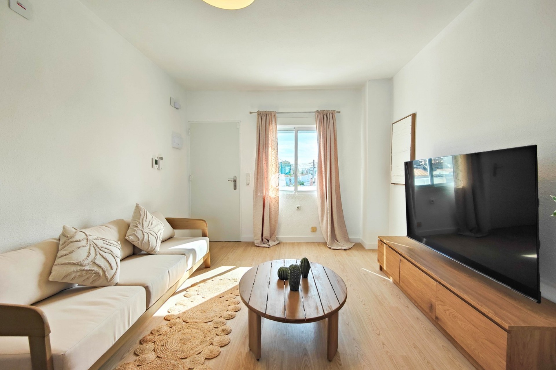 Z drugiej ręki - Daszek -
Orihuela Costa - Costa Blanca