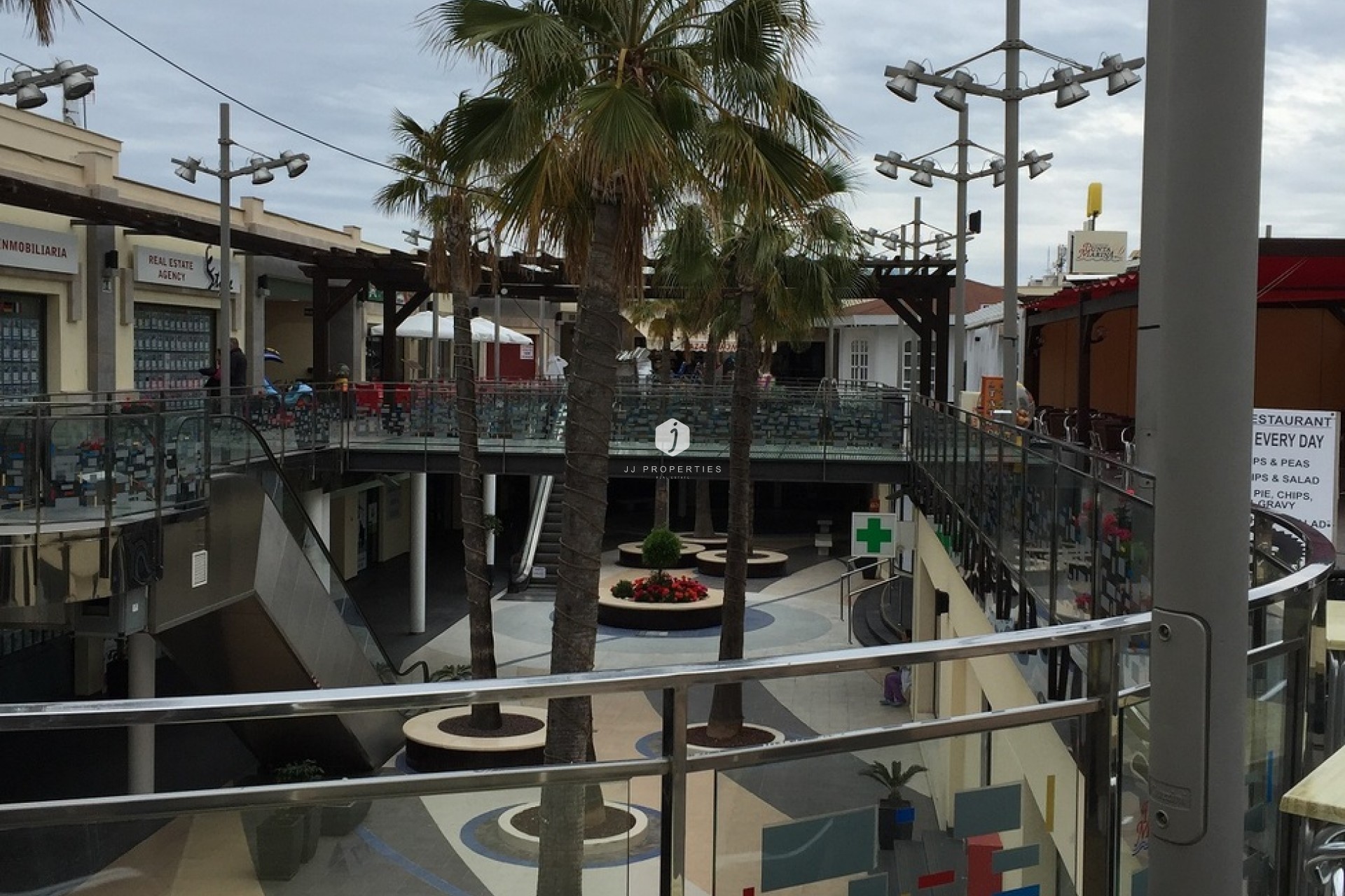 Z drugiej ręki - Daszek -
Punta Prima - Costa Blanca