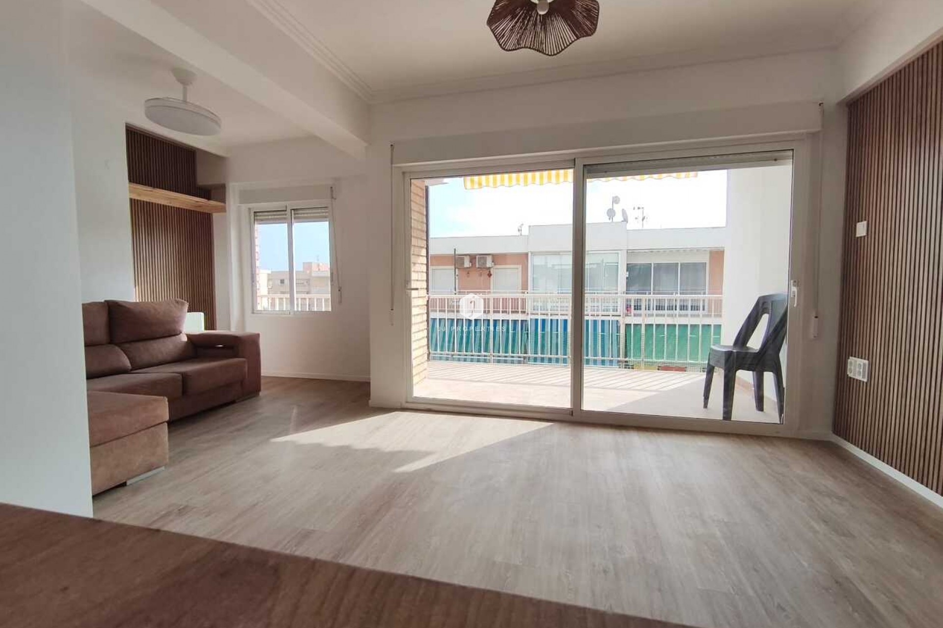 Z drugiej ręki - Daszek -
Punta Prima - Costa Blanca