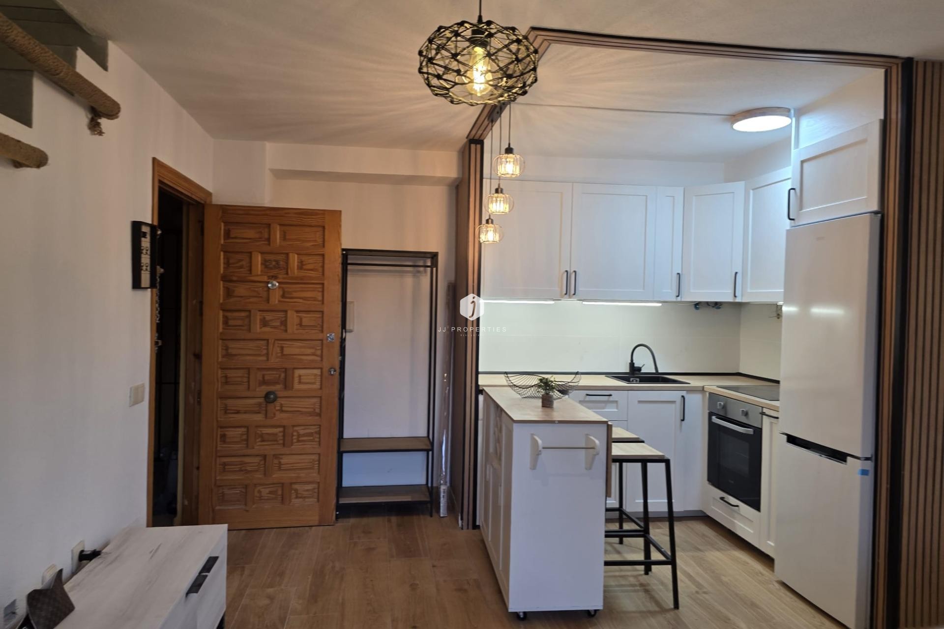 Z drugiej ręki - Daszek -
Torrevieja - Cala Ferris